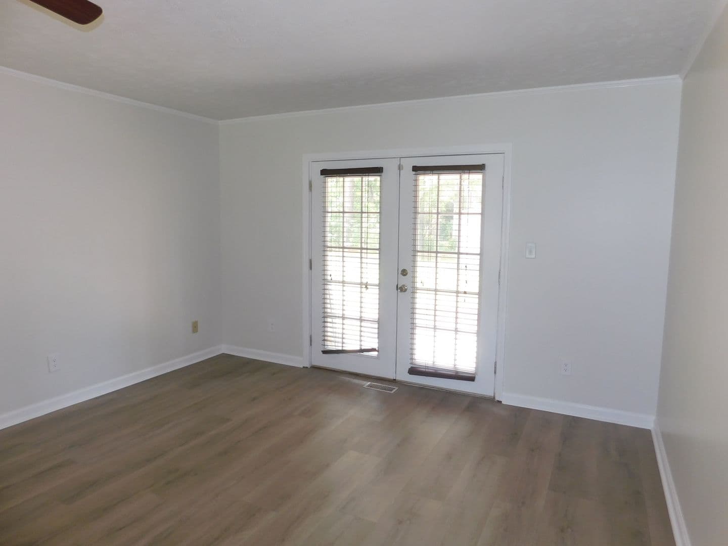 Laurinburg House: 1302 Dunbar Drive