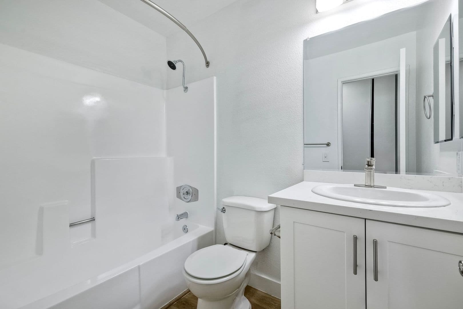 Santee Apartment: 9360 Creekside Court