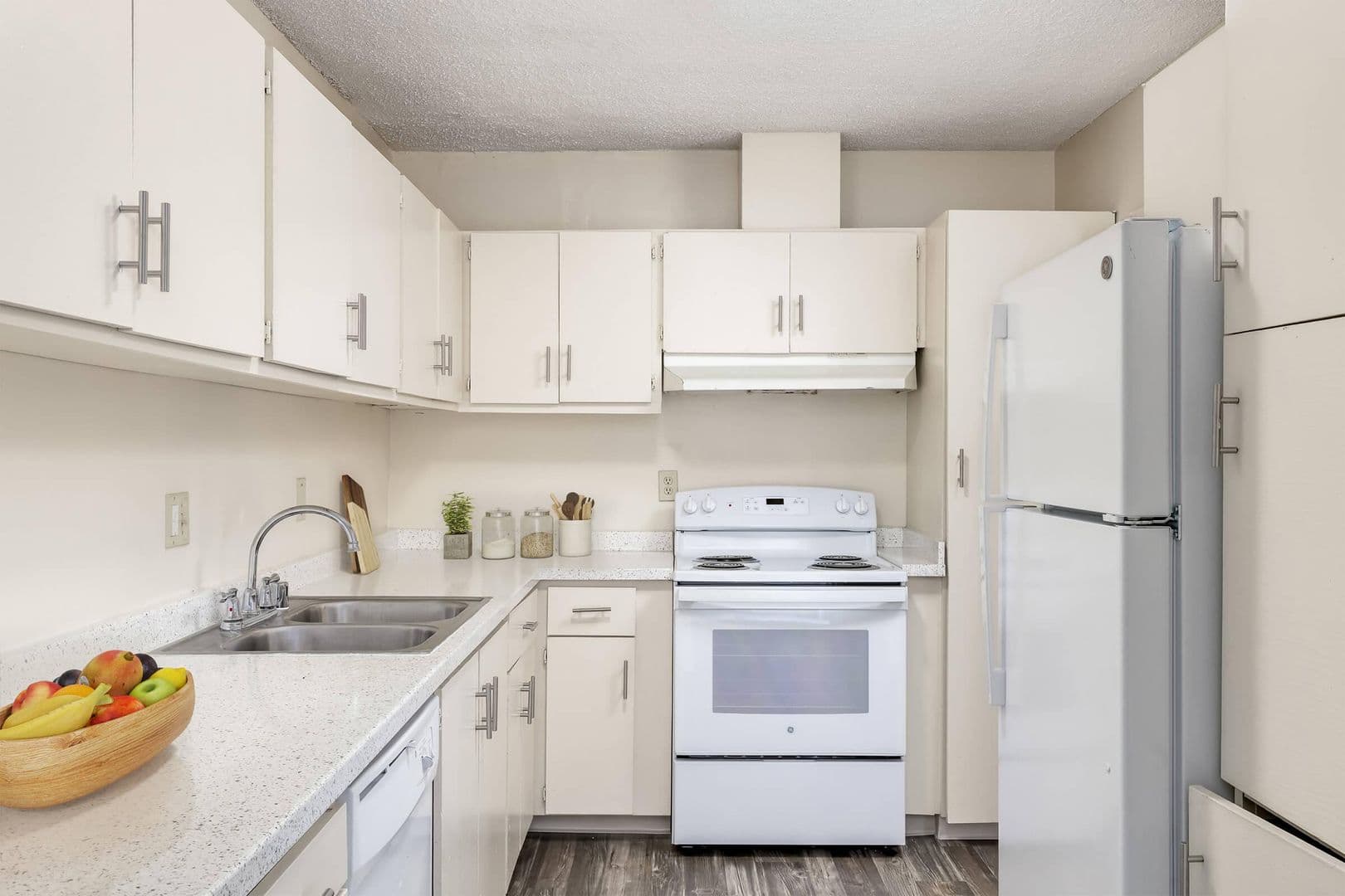San Diego Apartment: 6595 Montezuma Road