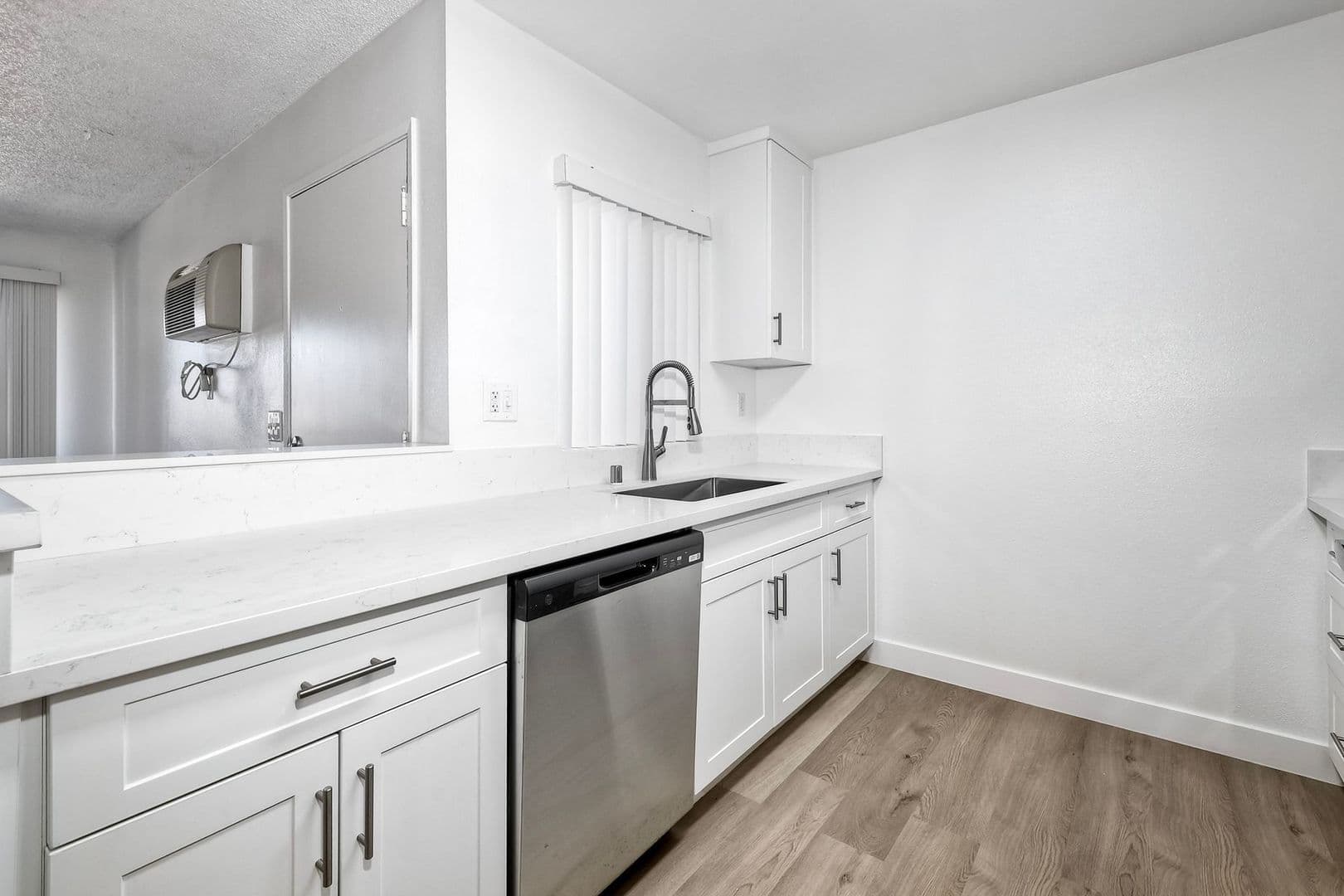 Santee Apartment: 9360 Creekside Court