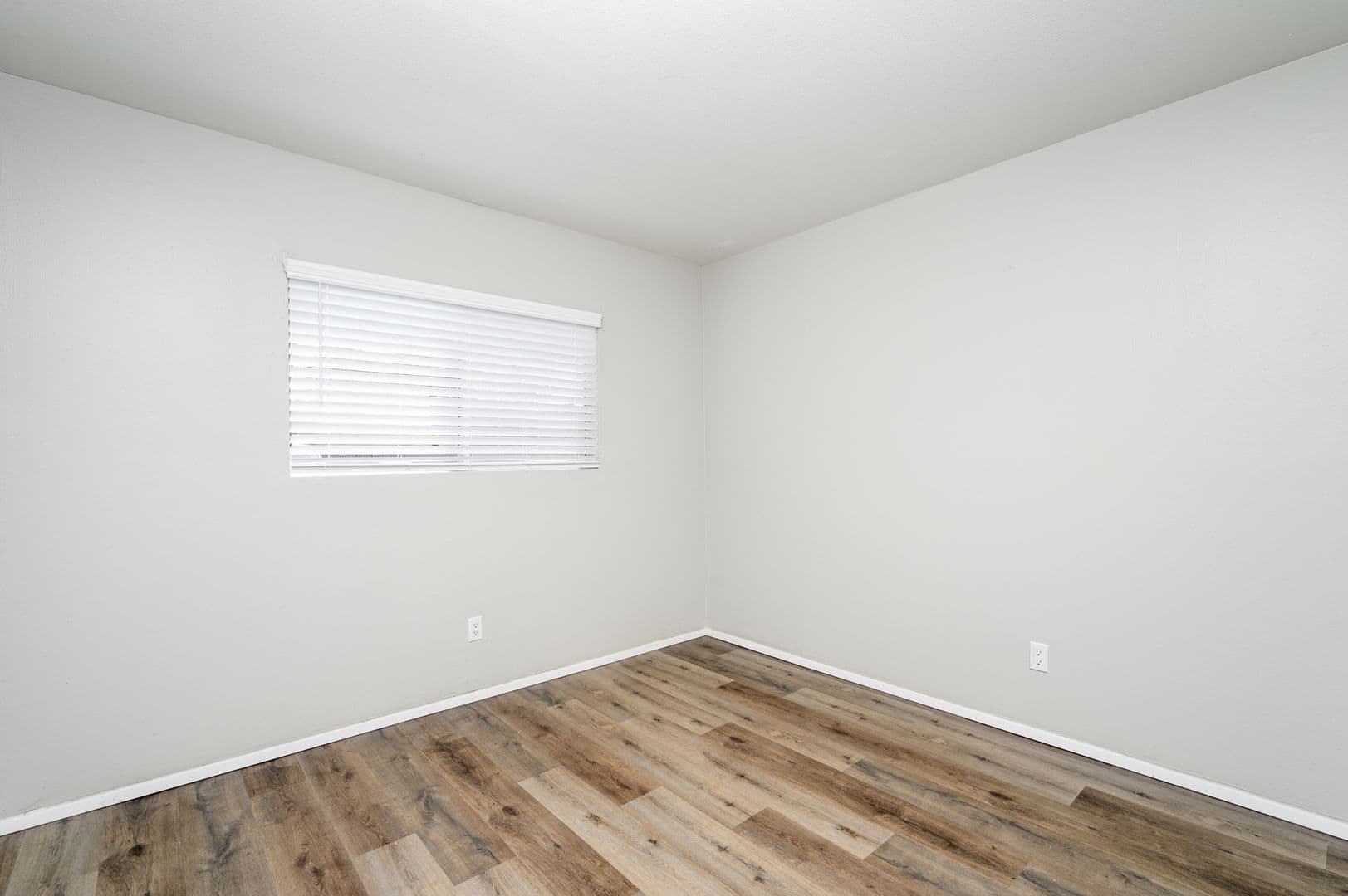 Ramona Apartment: 140 N 14th Street