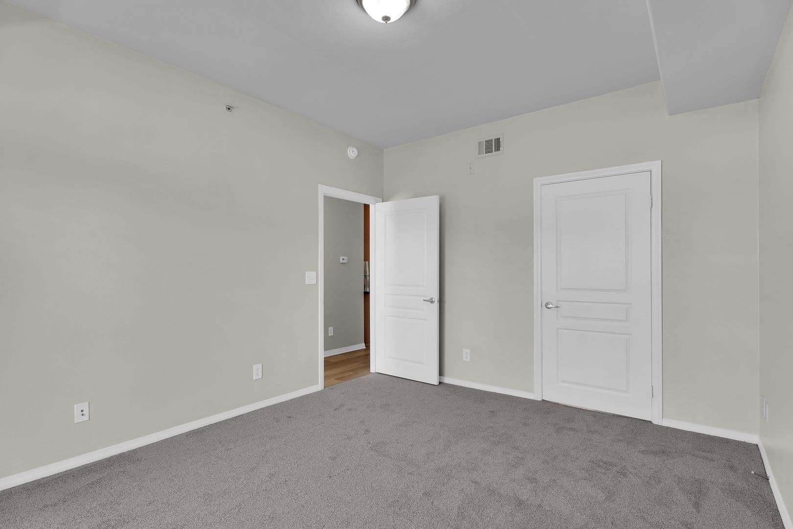 National City Apartment: 819 D Avenue
