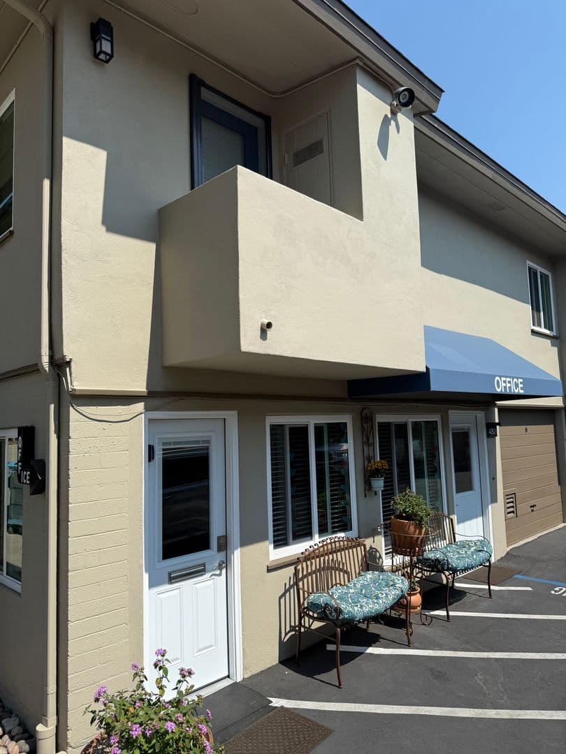 San Diego Apartment: 4052 1/2 Brant Street