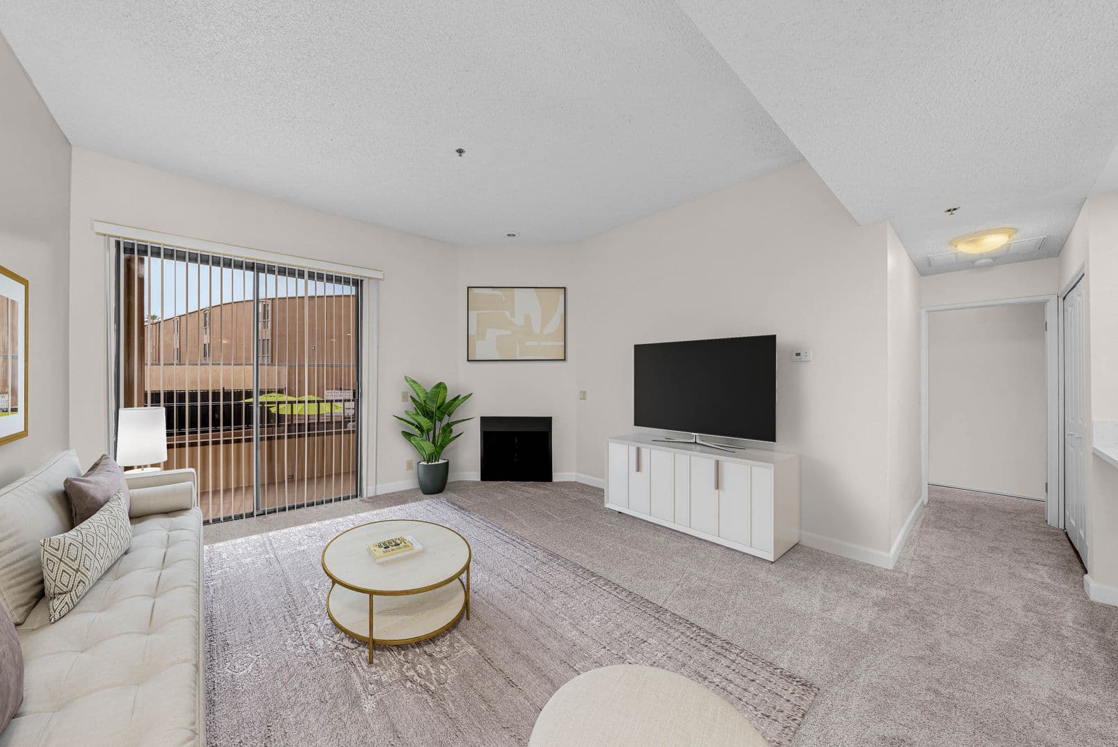 San Diego Apartment: 6621 Montezuma Road