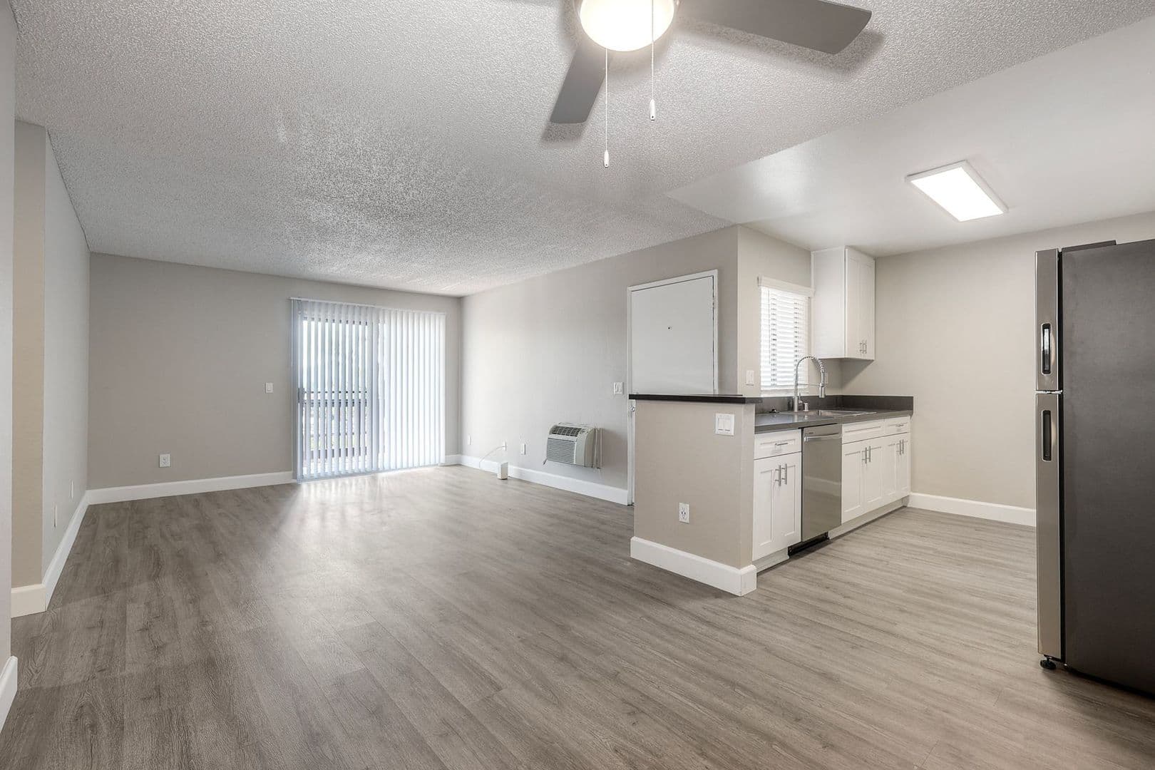 Santee Apartment: 9360 Creekside Court