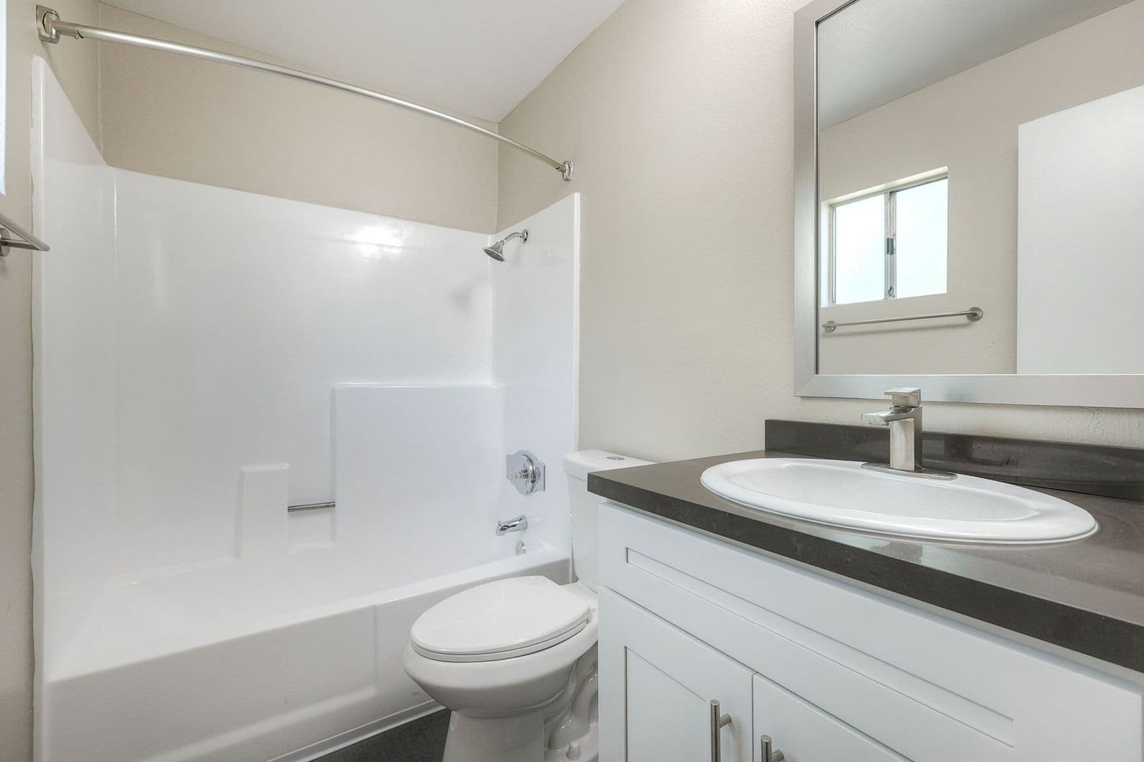 Santee Apartment: 9360 Creekside Court