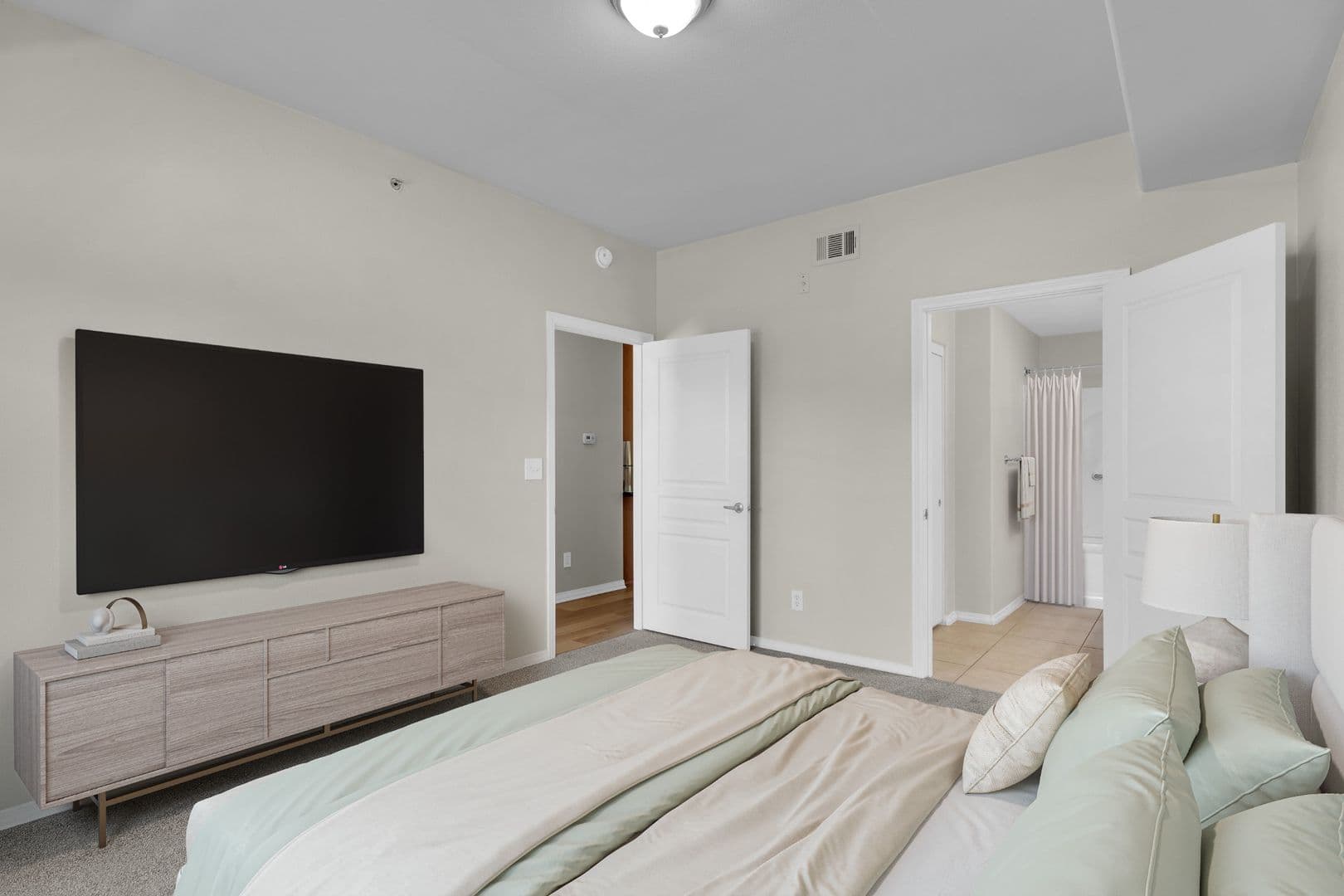 National City Apartment: 819 D Avenue