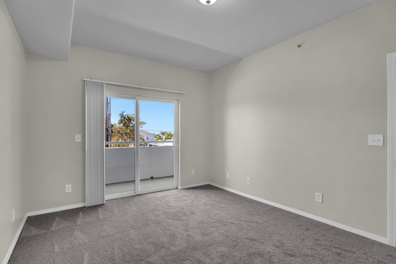 National City Apartment: 819 D Avenue