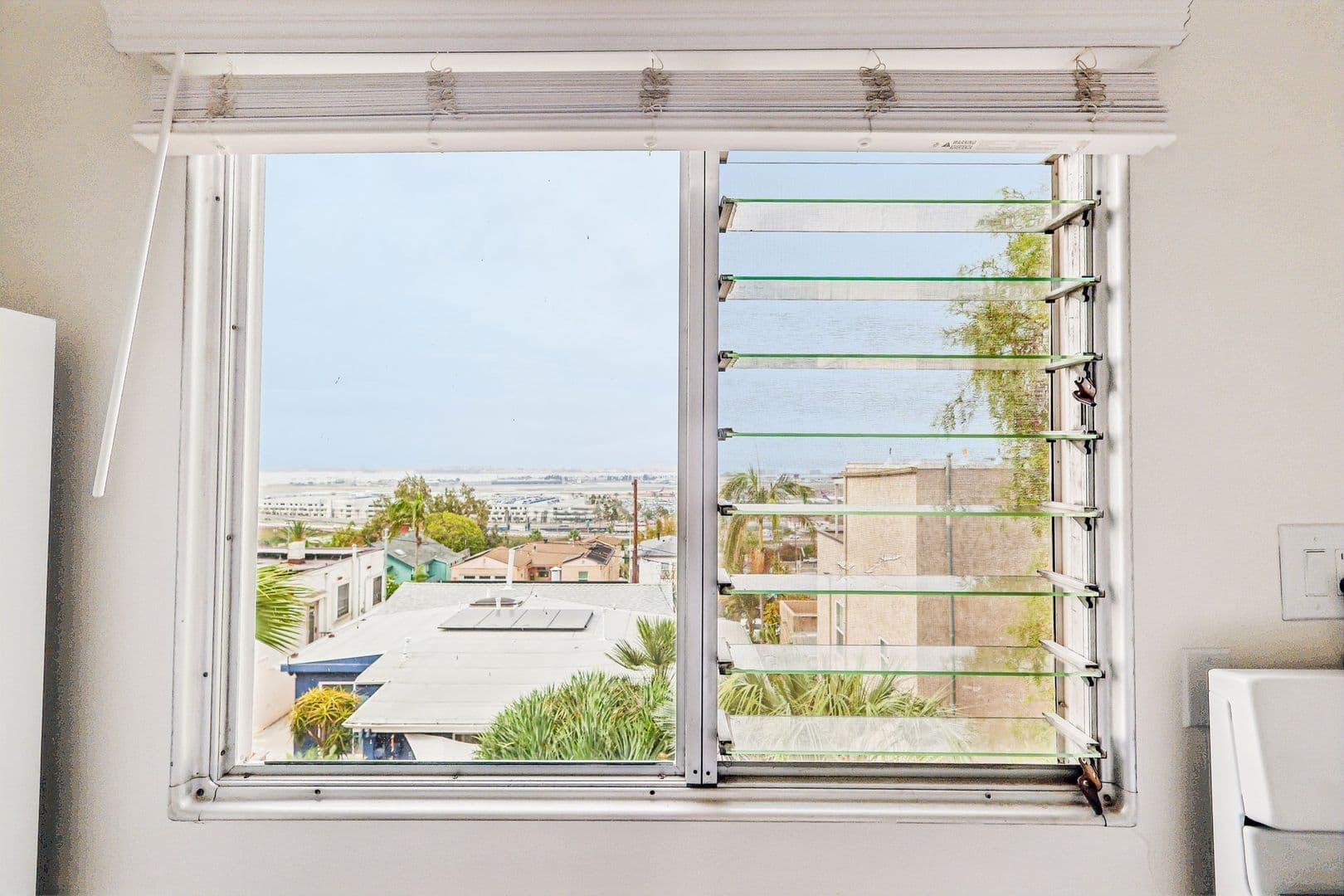 San Diego Apartment: 1616 Guy Street #1