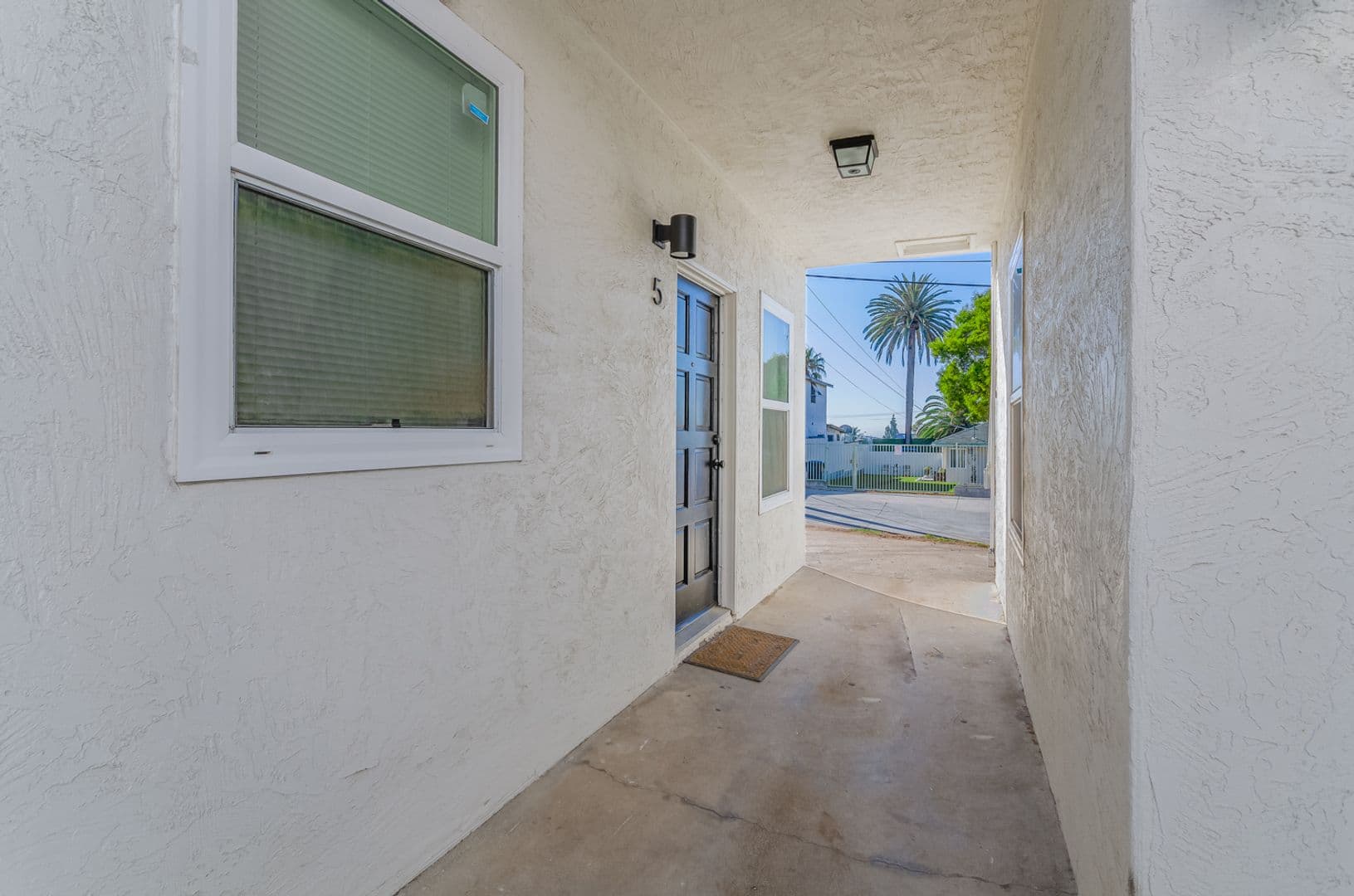 San Diego Apartment: 2967-69 E Street
