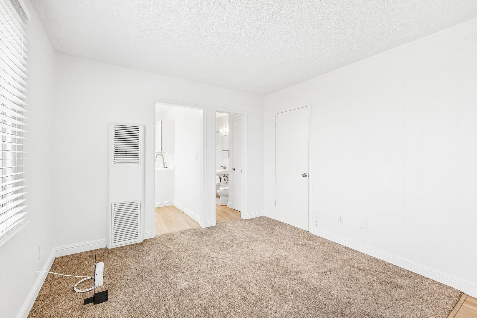 San Diego Apartment: 1616 Guy Street #1