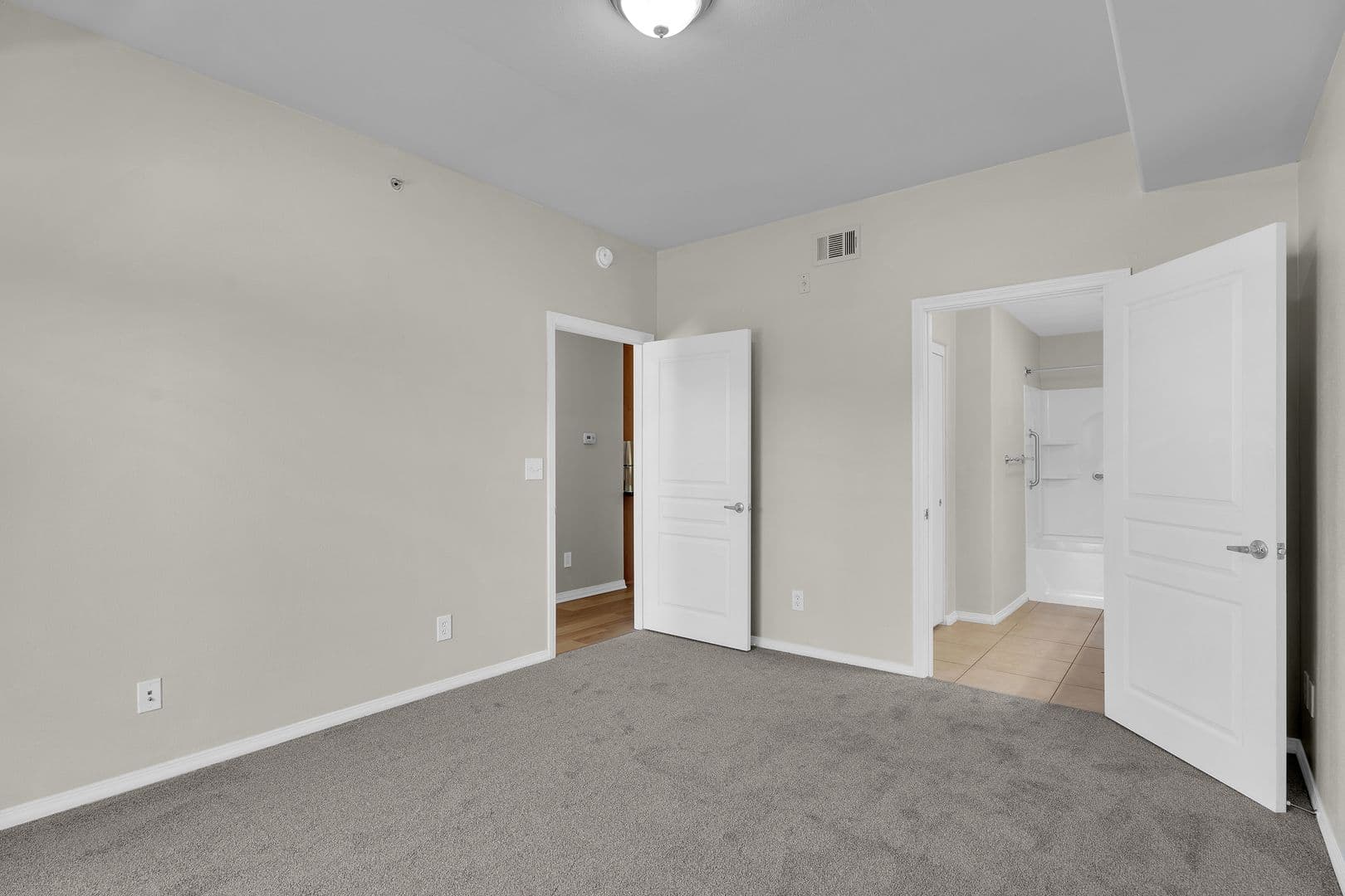 National City Apartment: 819 D Avenue