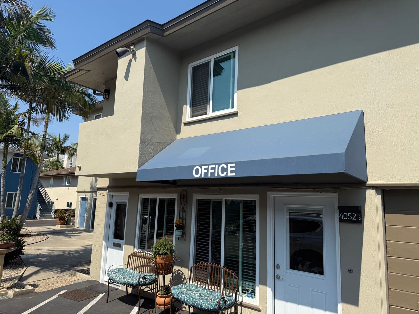 San Diego Apartment: 4052 1/2 Brant Street