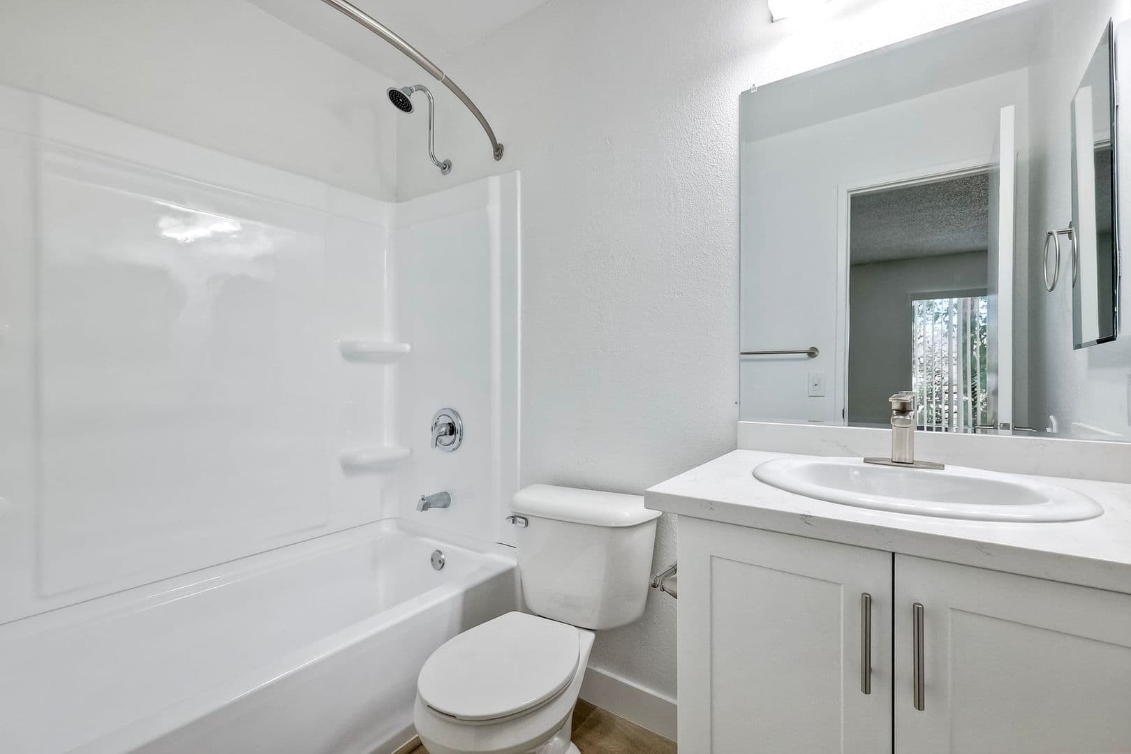 Santee Apartment: 9360 Creekside Court