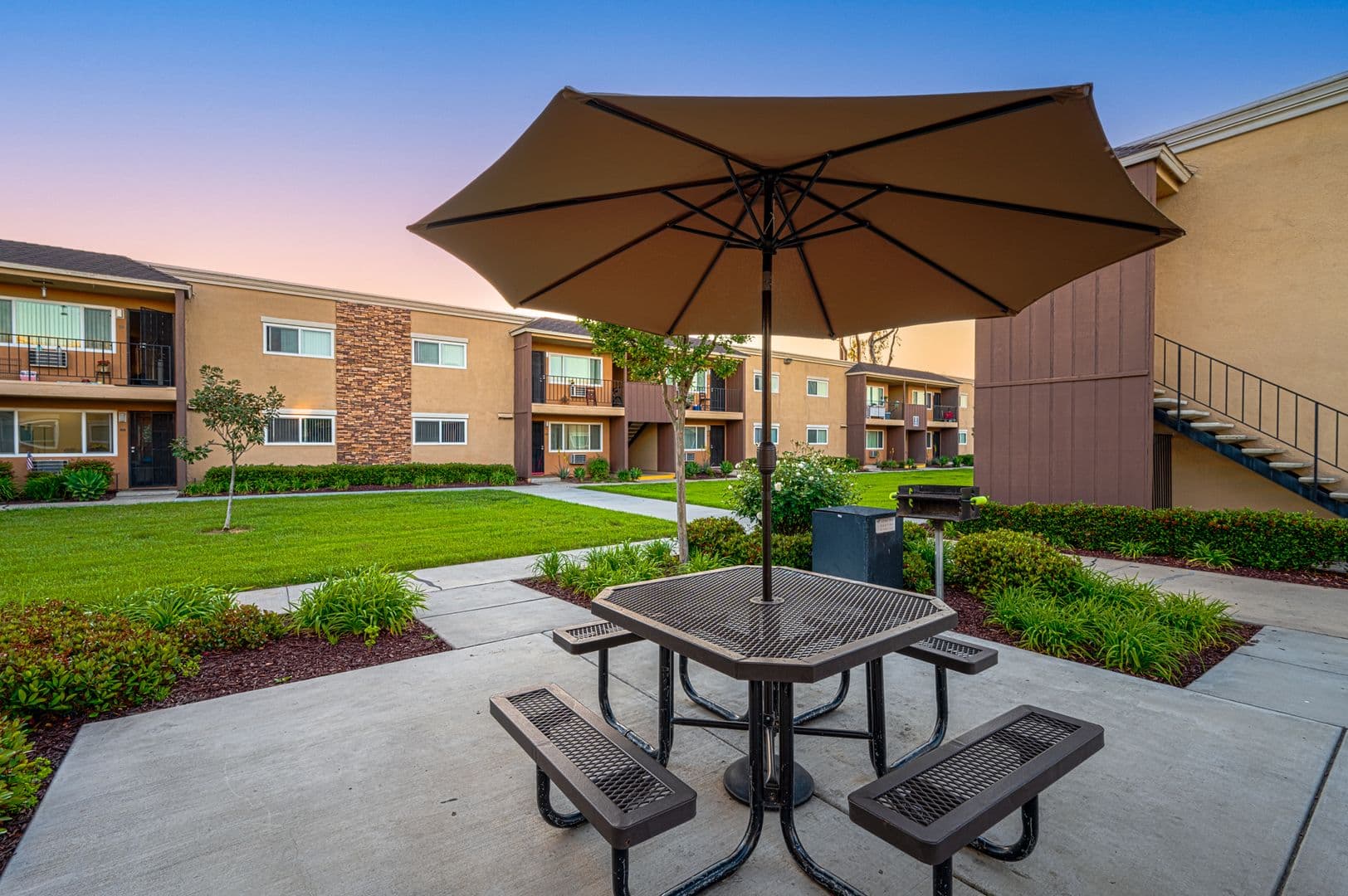 Santee Apartment: 10233 Mission Gorge Road