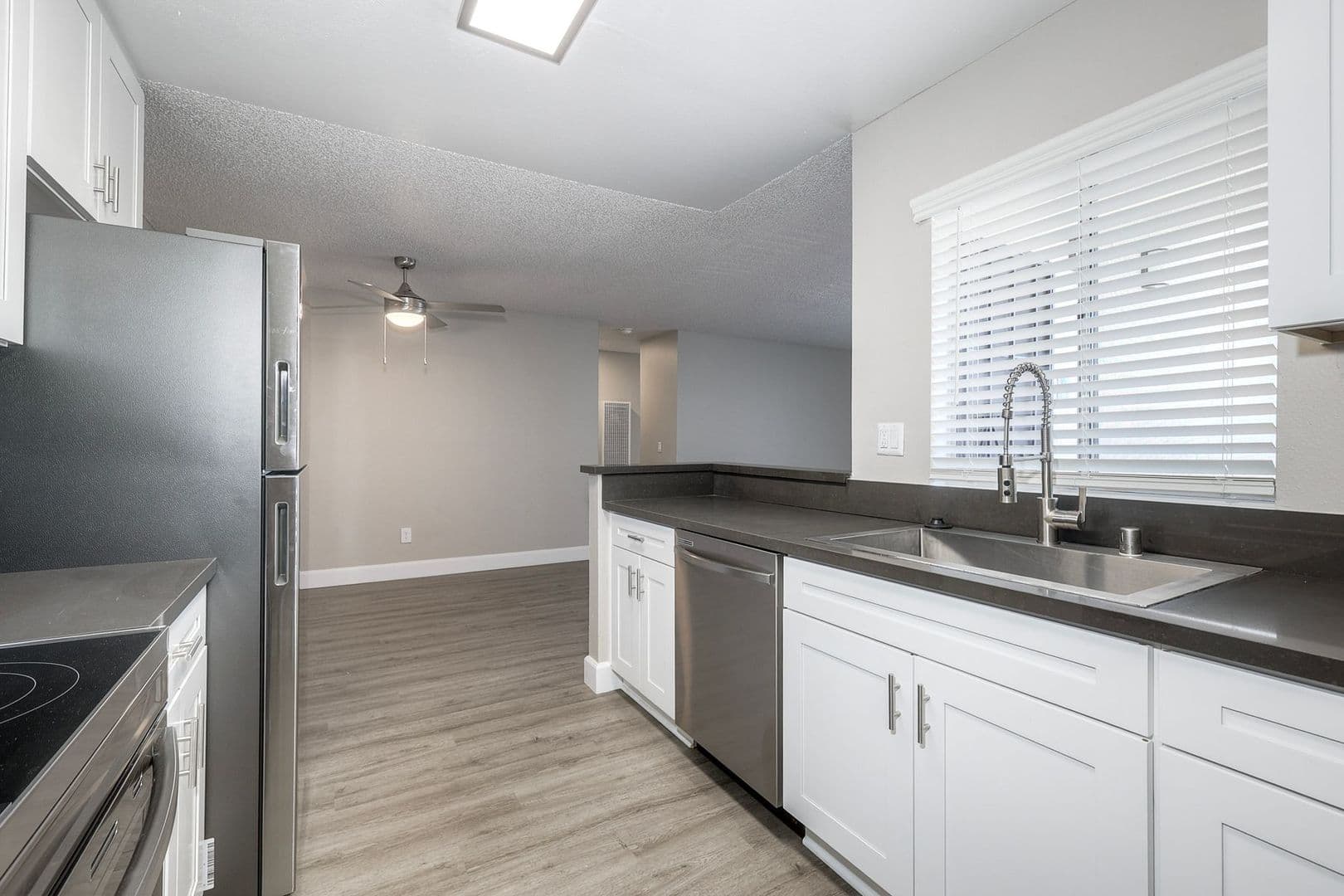 Santee Apartment: 9360 Creekside Court