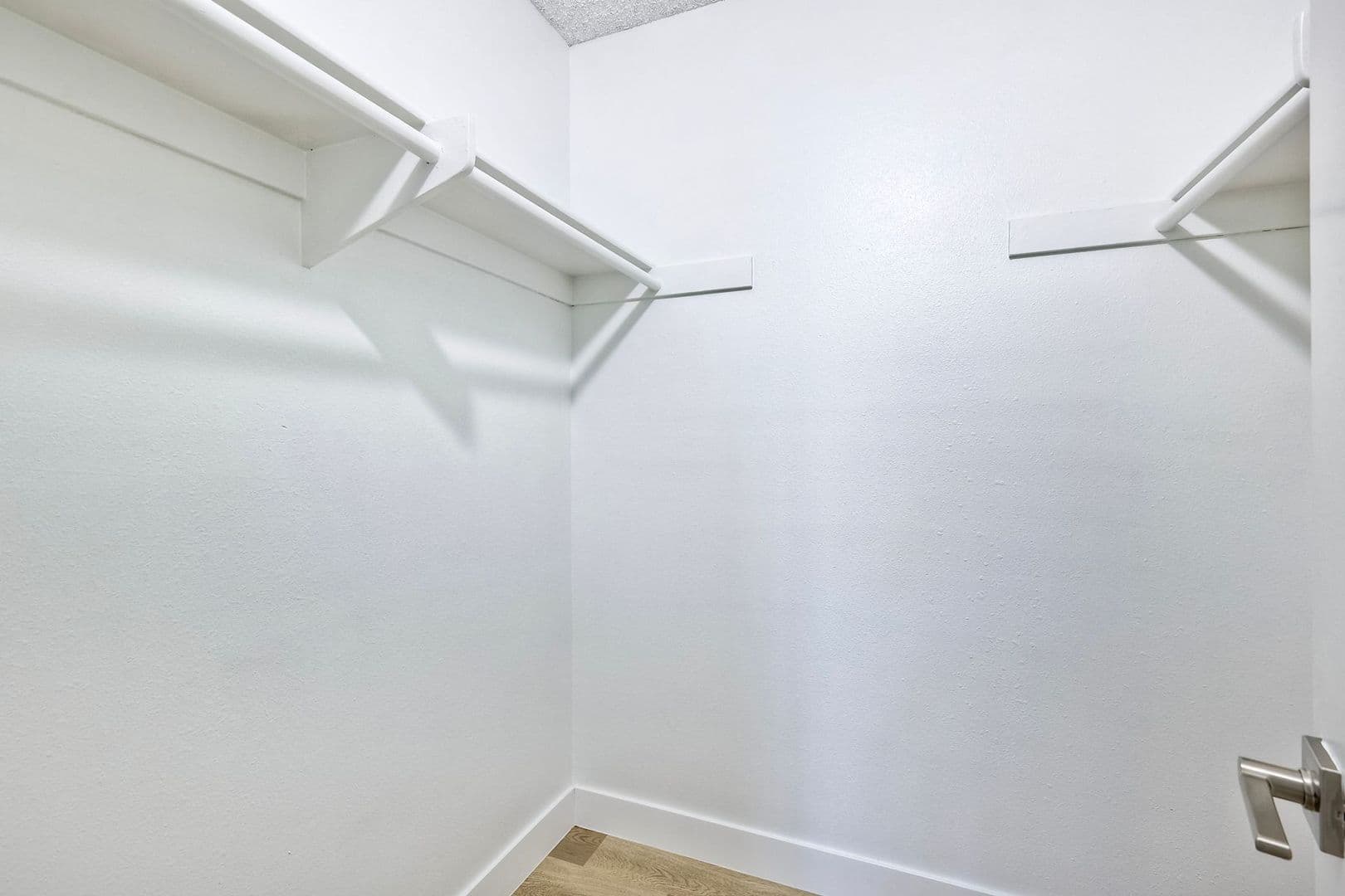 Santee Apartment: 9360 Creekside Court