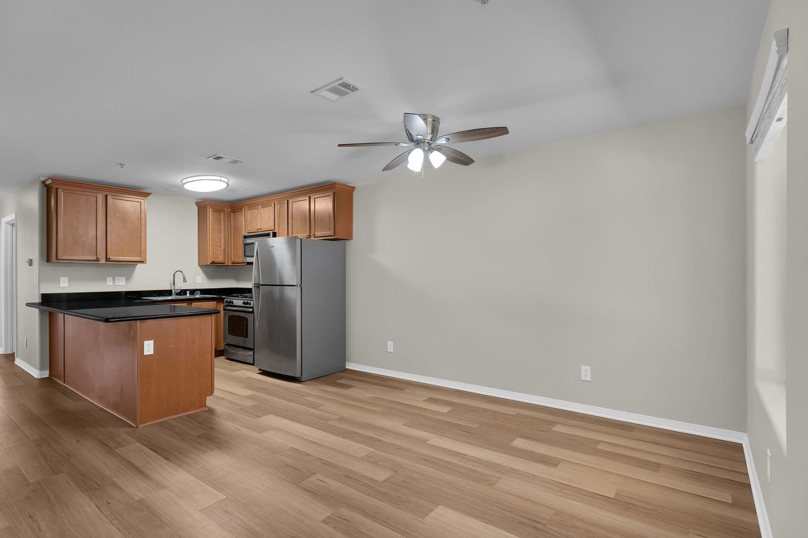 National City Apartment: 819 D Avenue