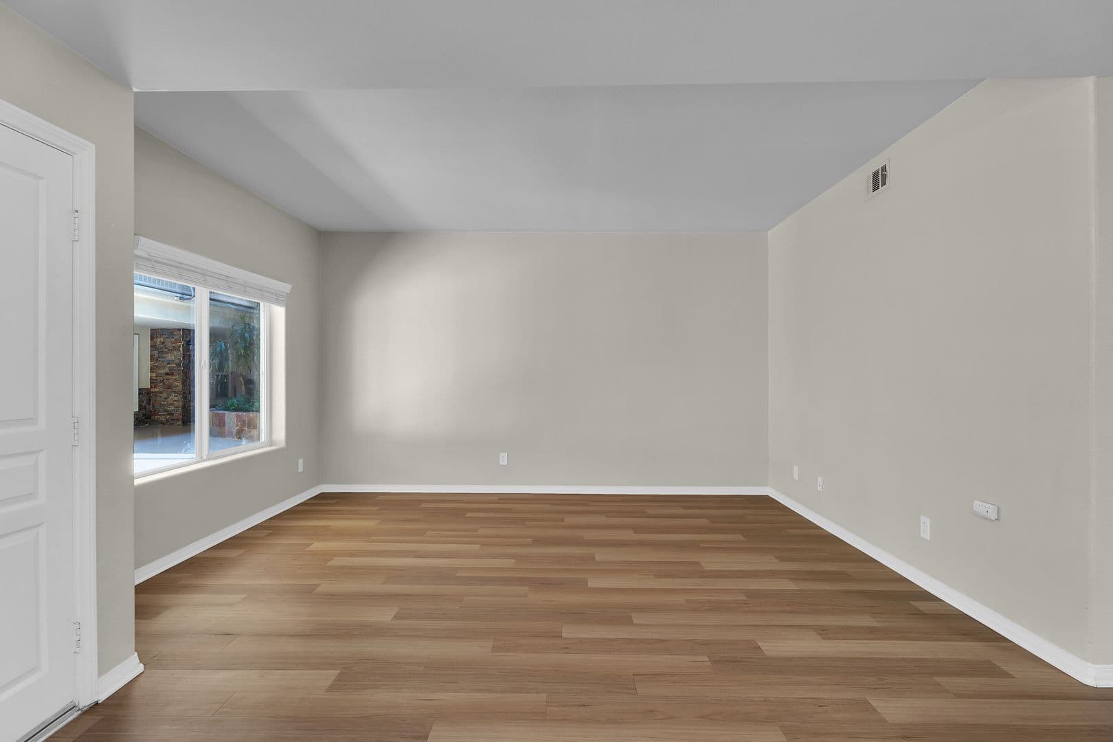 National City Apartment: 819 D Avenue