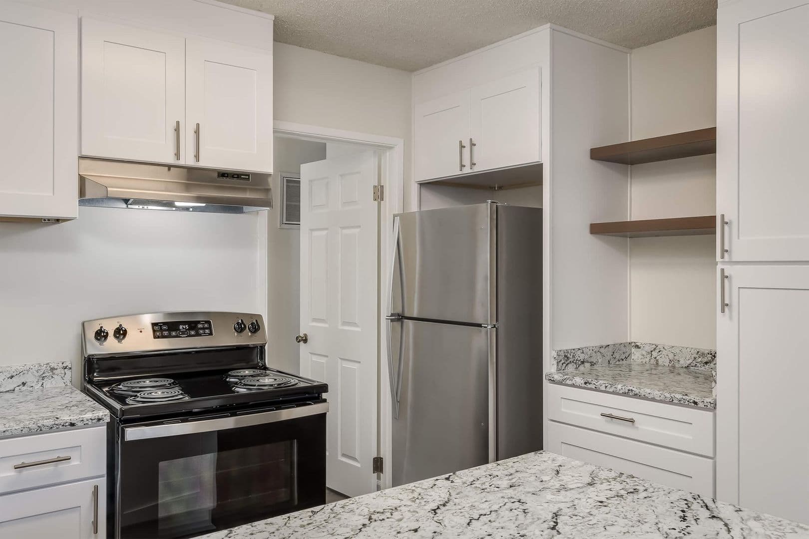 San Diego Apartment: 6595 Montezuma Road