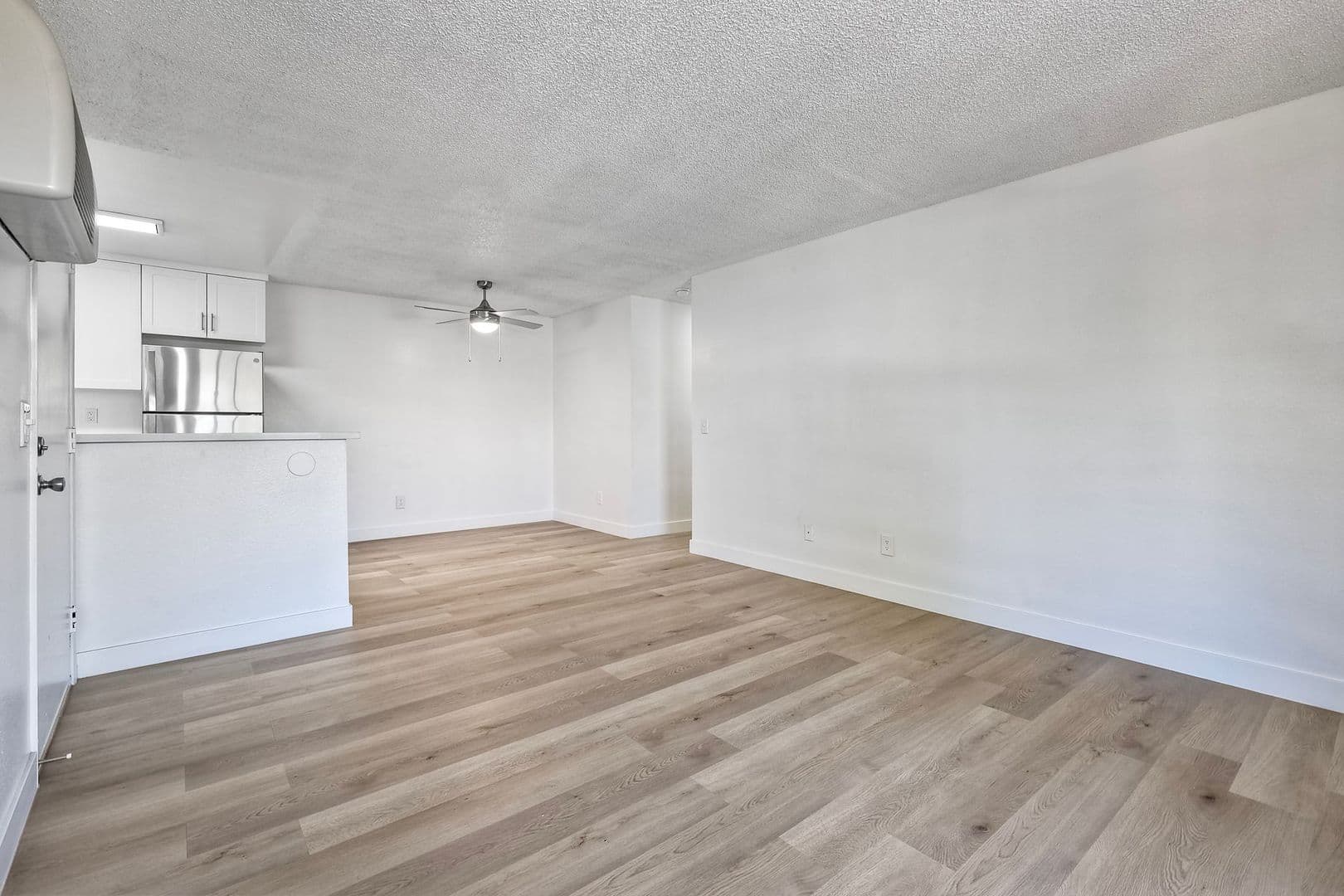Santee Apartment: 9360 Creekside Court