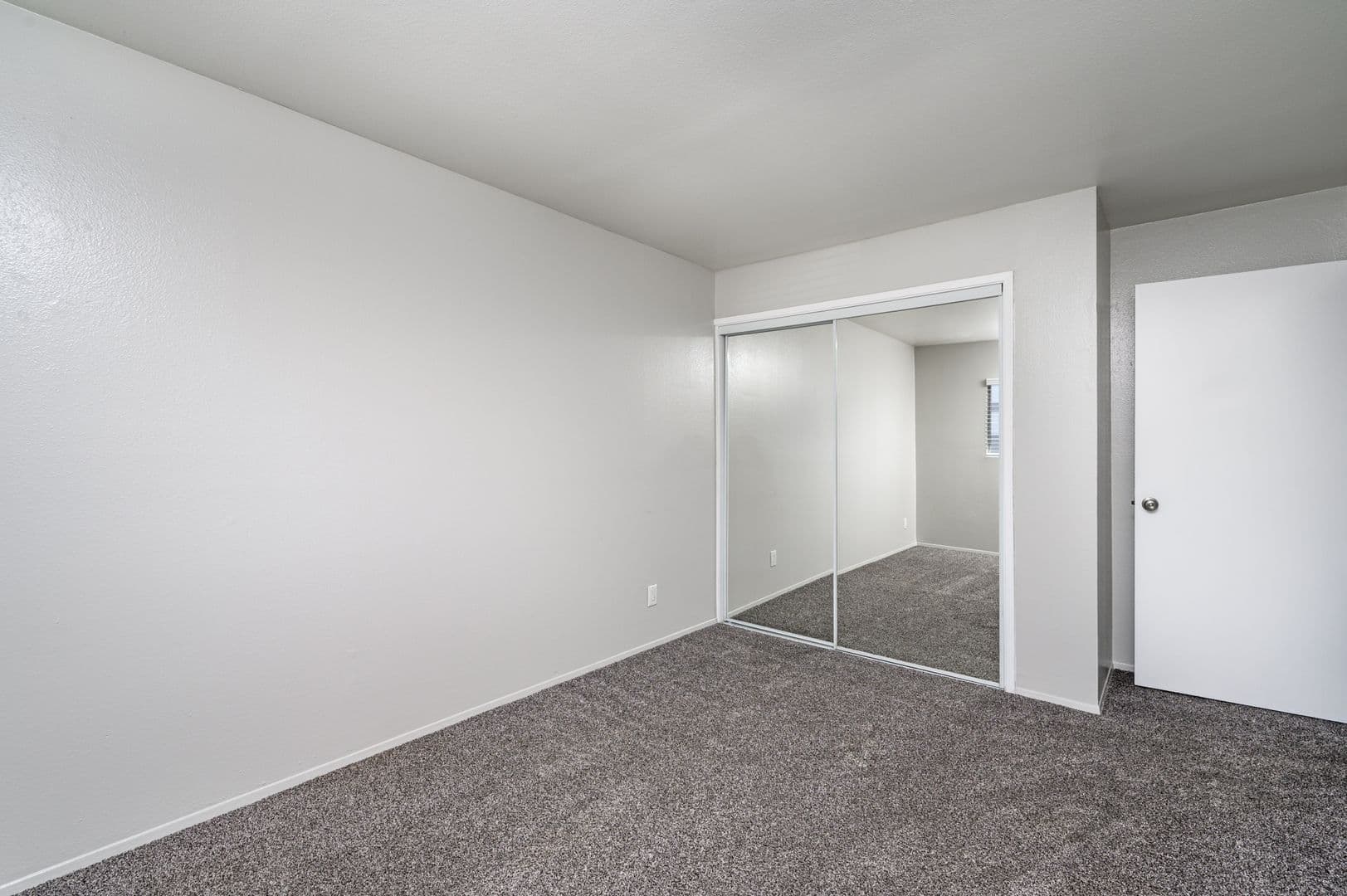 Ramona Apartment: 140 N 14th Street