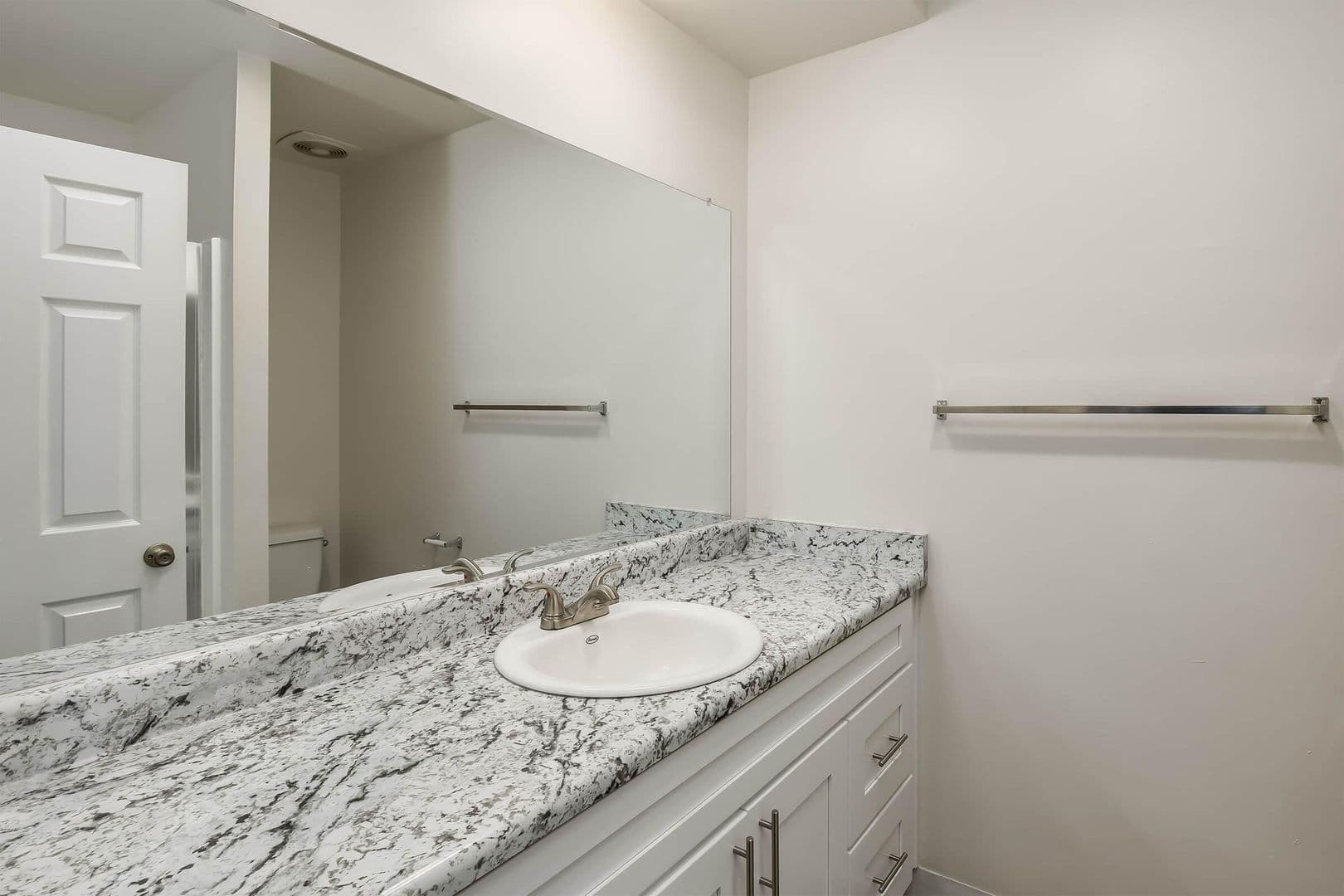 San Diego Apartment: 6595 Montezuma Road