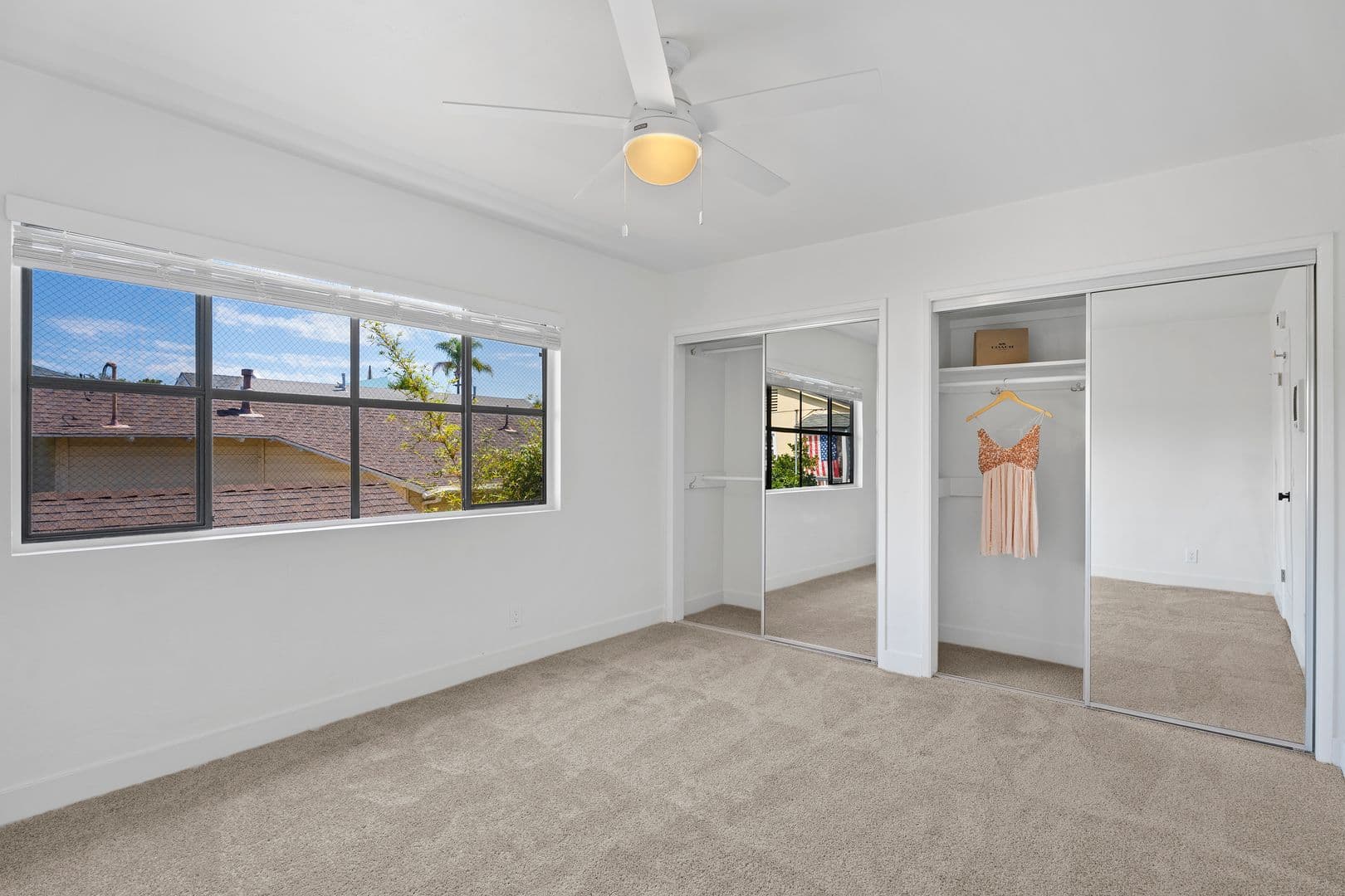 Coronado Apartment: 830 E Avenue