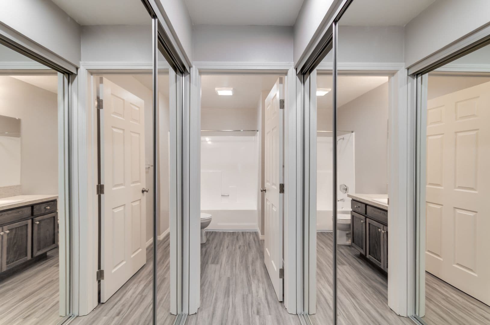 San Diego Apartment: 6935 Paradise Valley Rd.