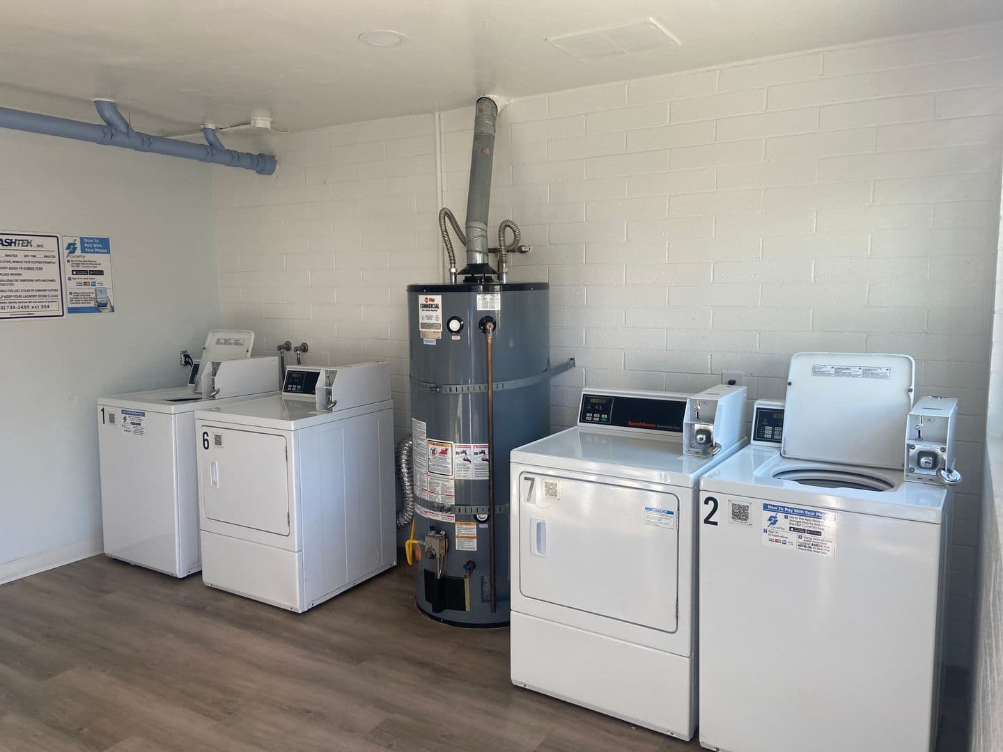 San Diego Apartment: 4052 1/2 Brant Street