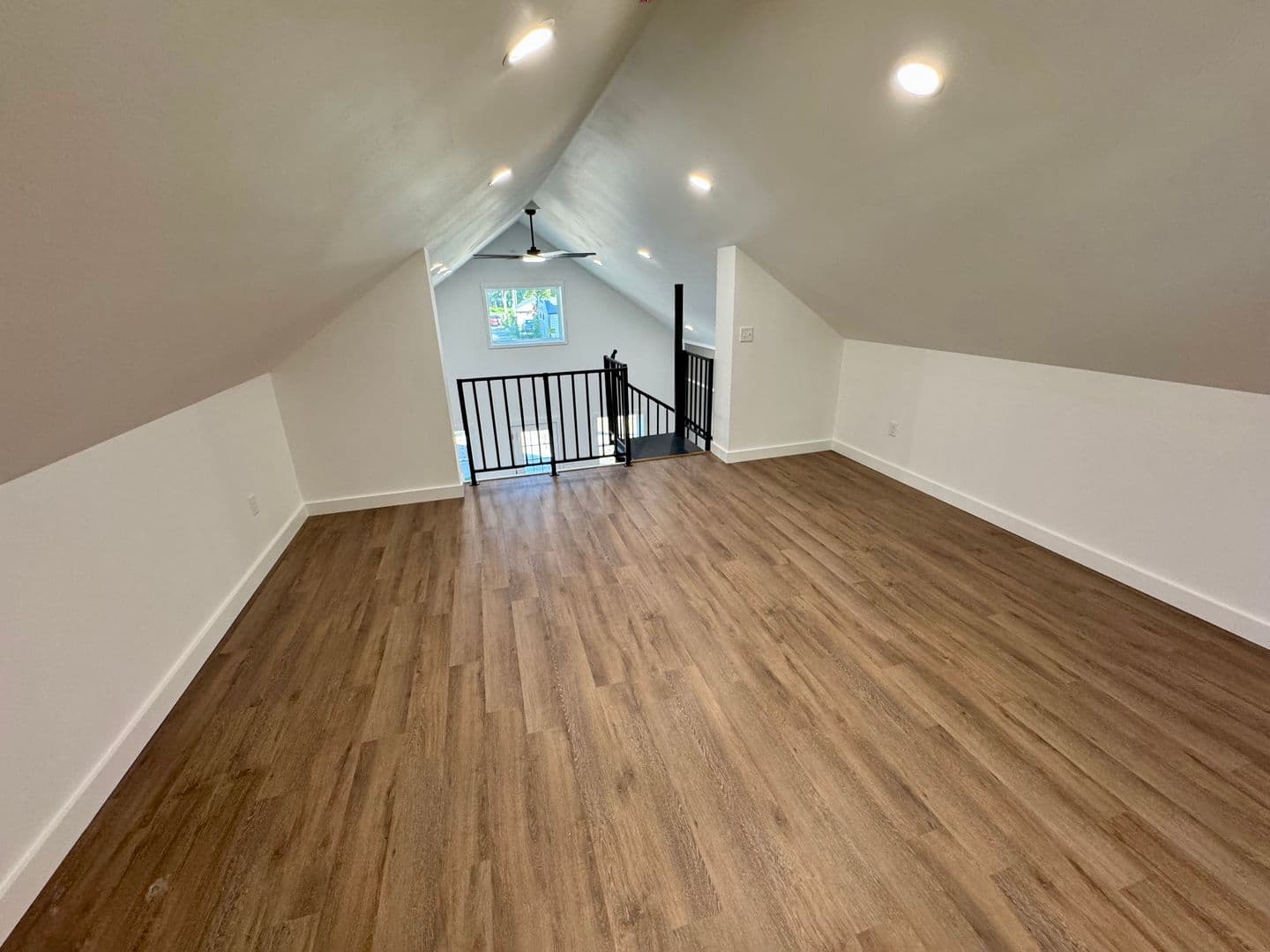 Milwaukee House: 5767 N 39th St
