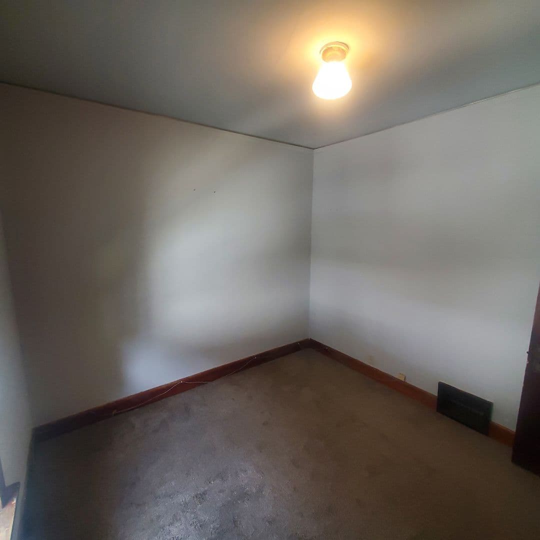 Sheboygan Apartment: 1019-1019A N 16th St