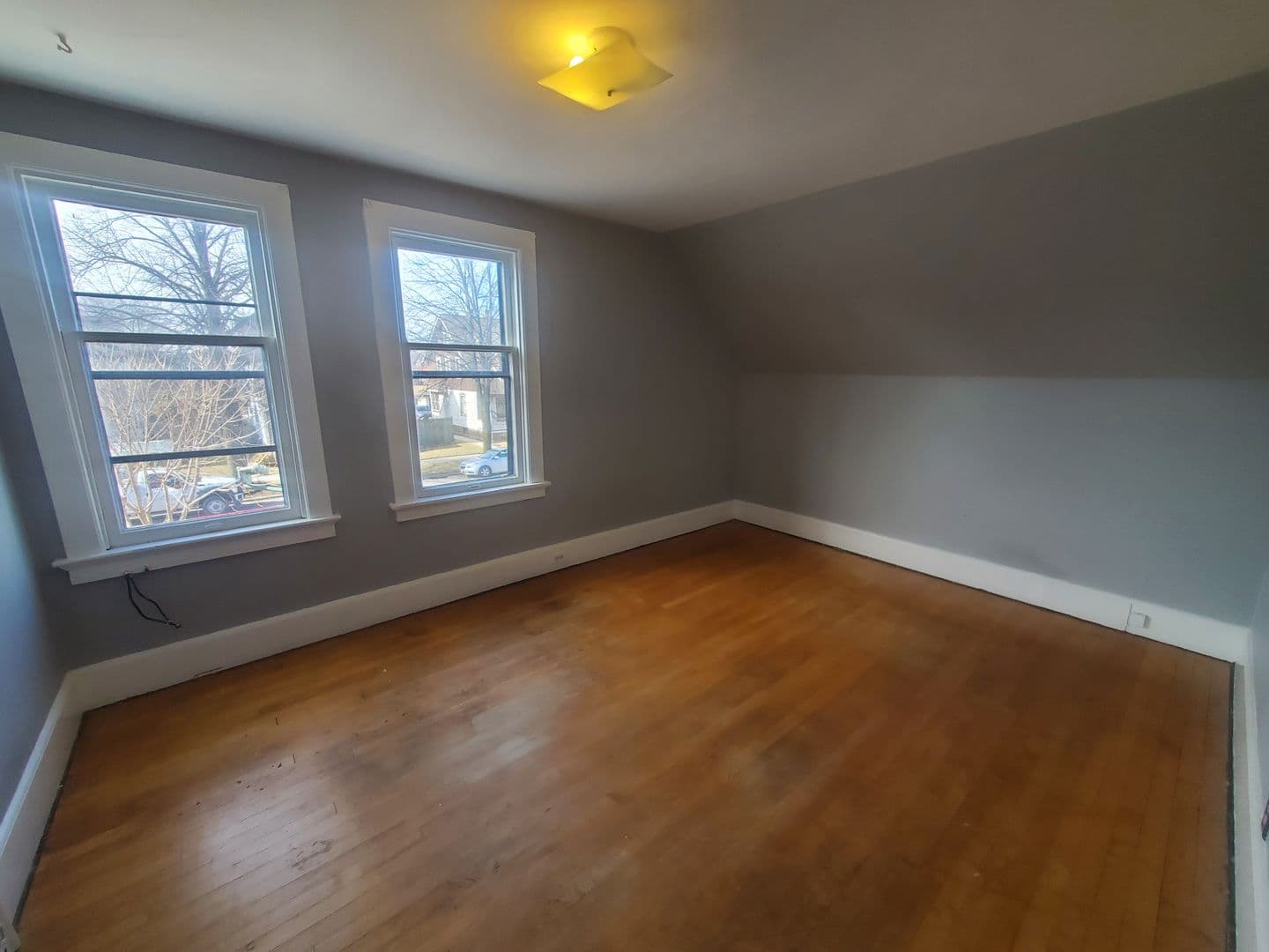 Sheboygan Apartment: 1723-1725 N 12th St.