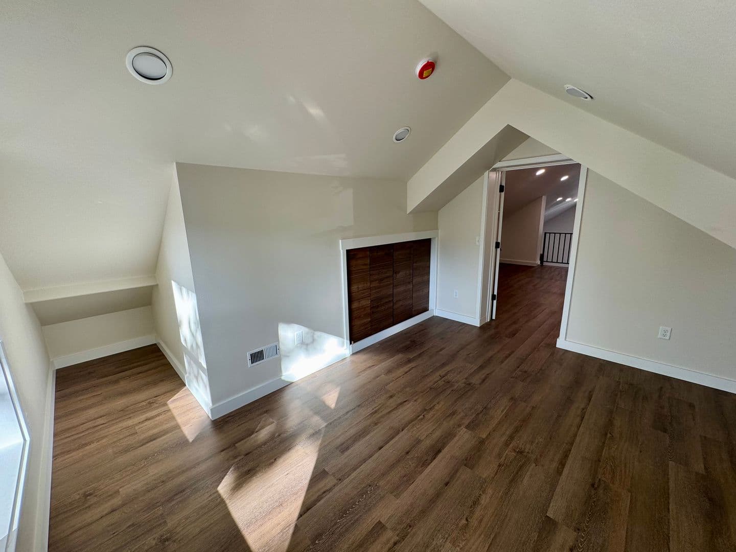 Milwaukee House: 5767 N 39th St