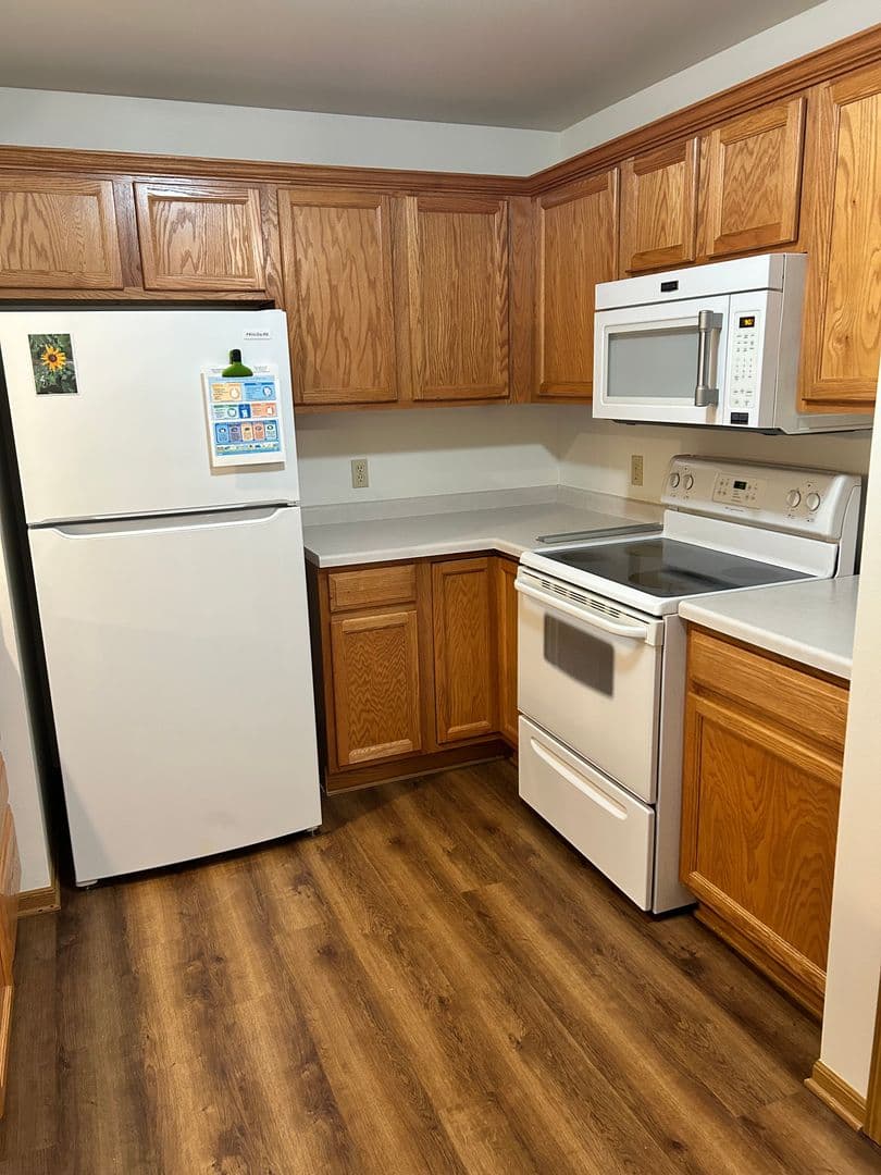 Port Washington Condo: 424 W. Grand Ave Unit 2