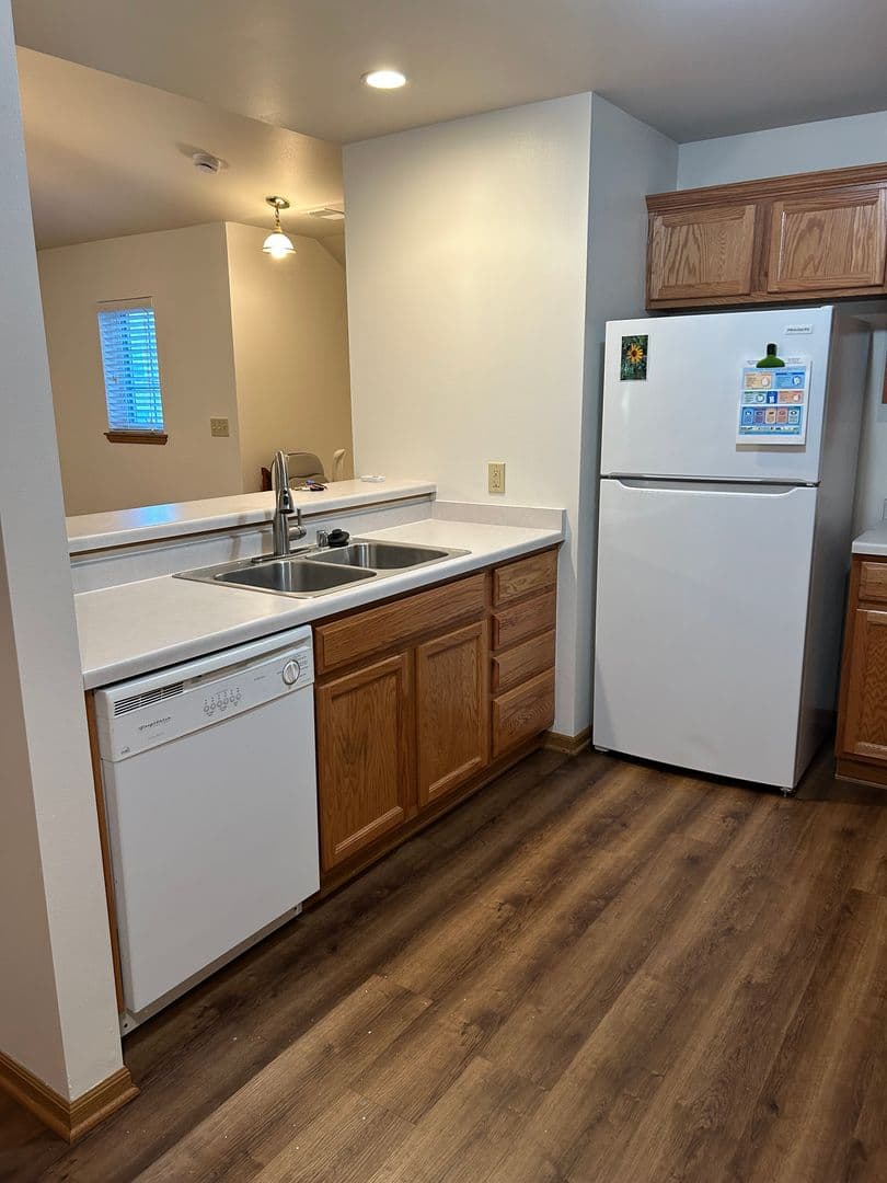 Port Washington Condo: 424 W. Grand Ave Unit 2