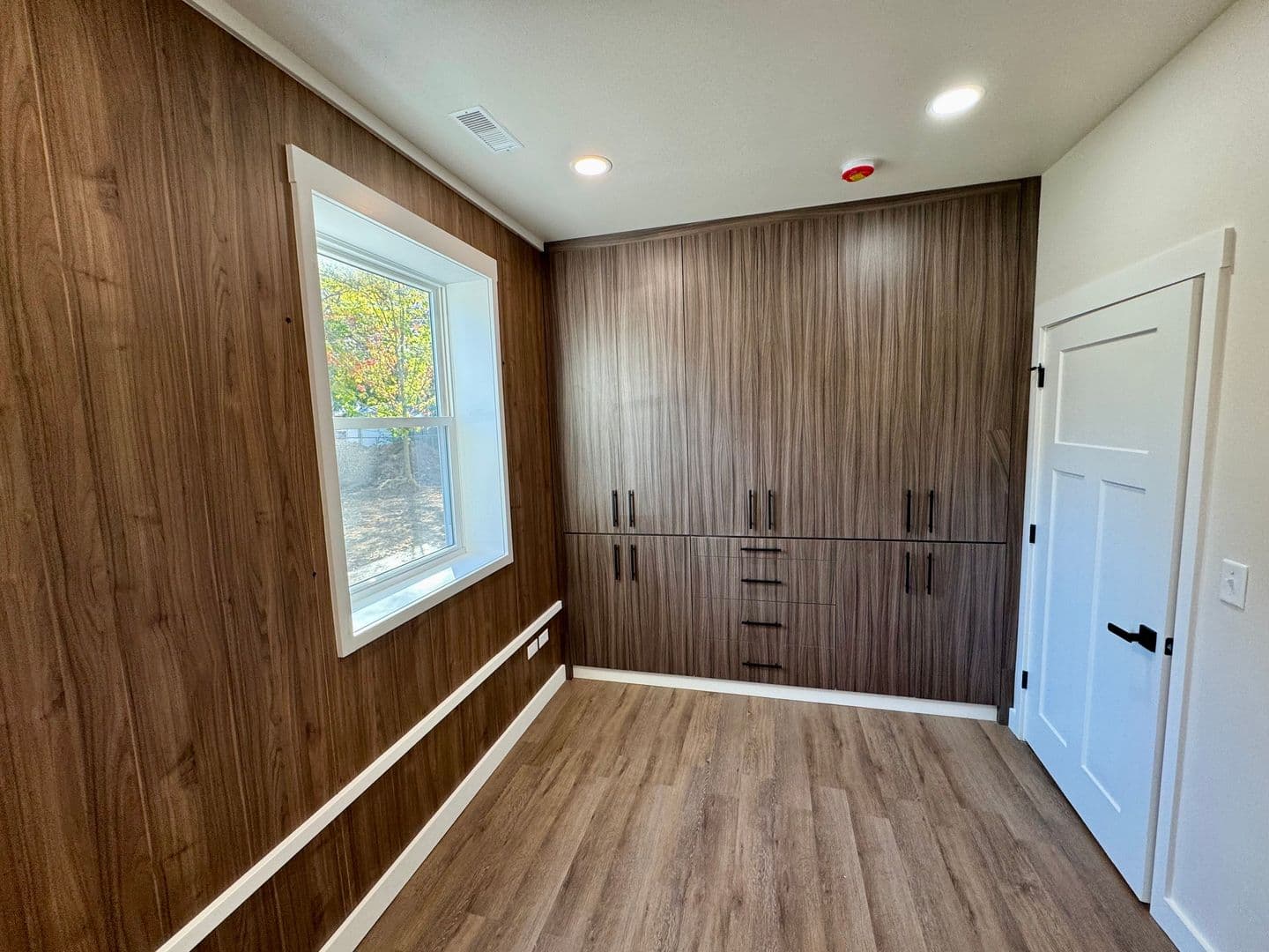 Milwaukee House: 5767 N 39th St