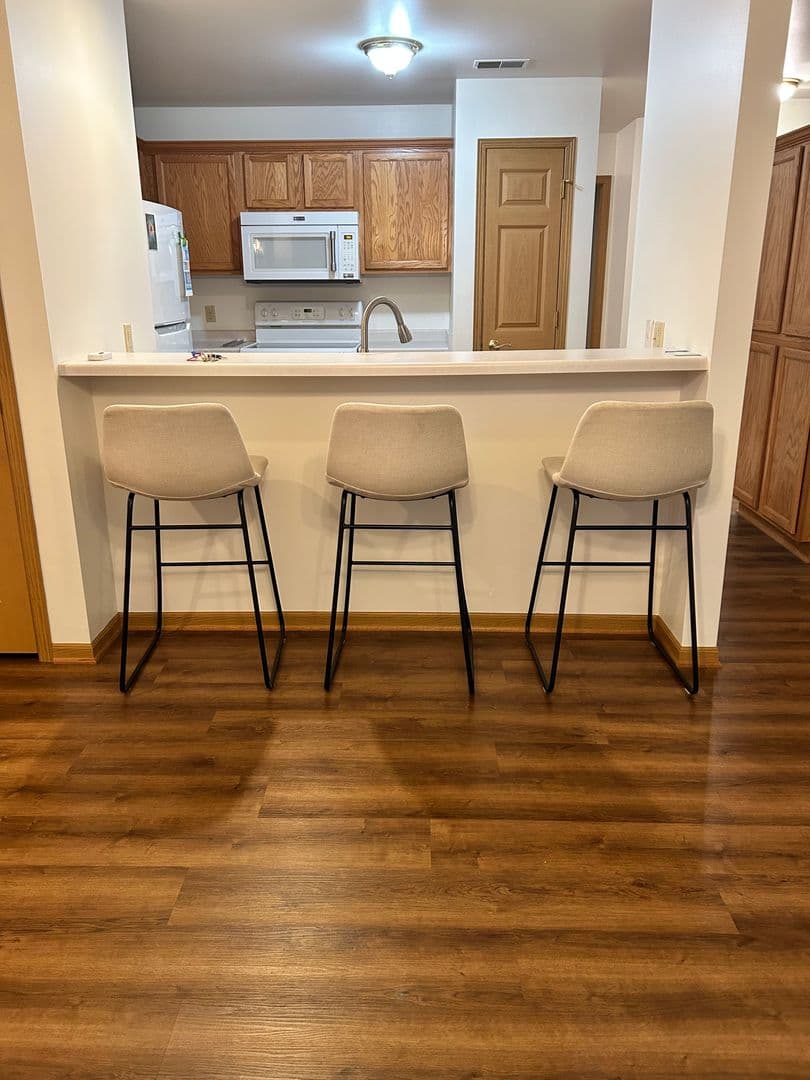 Port Washington Condo: 424 W. Grand Ave Unit 2