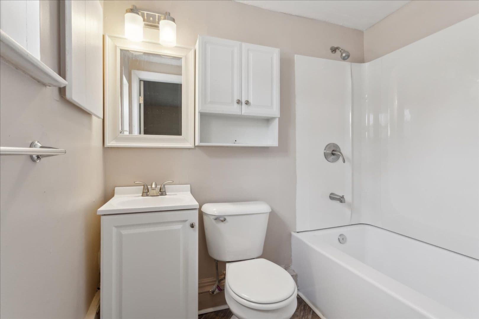 Virginia Beach House: 549 Longfellow Avenue