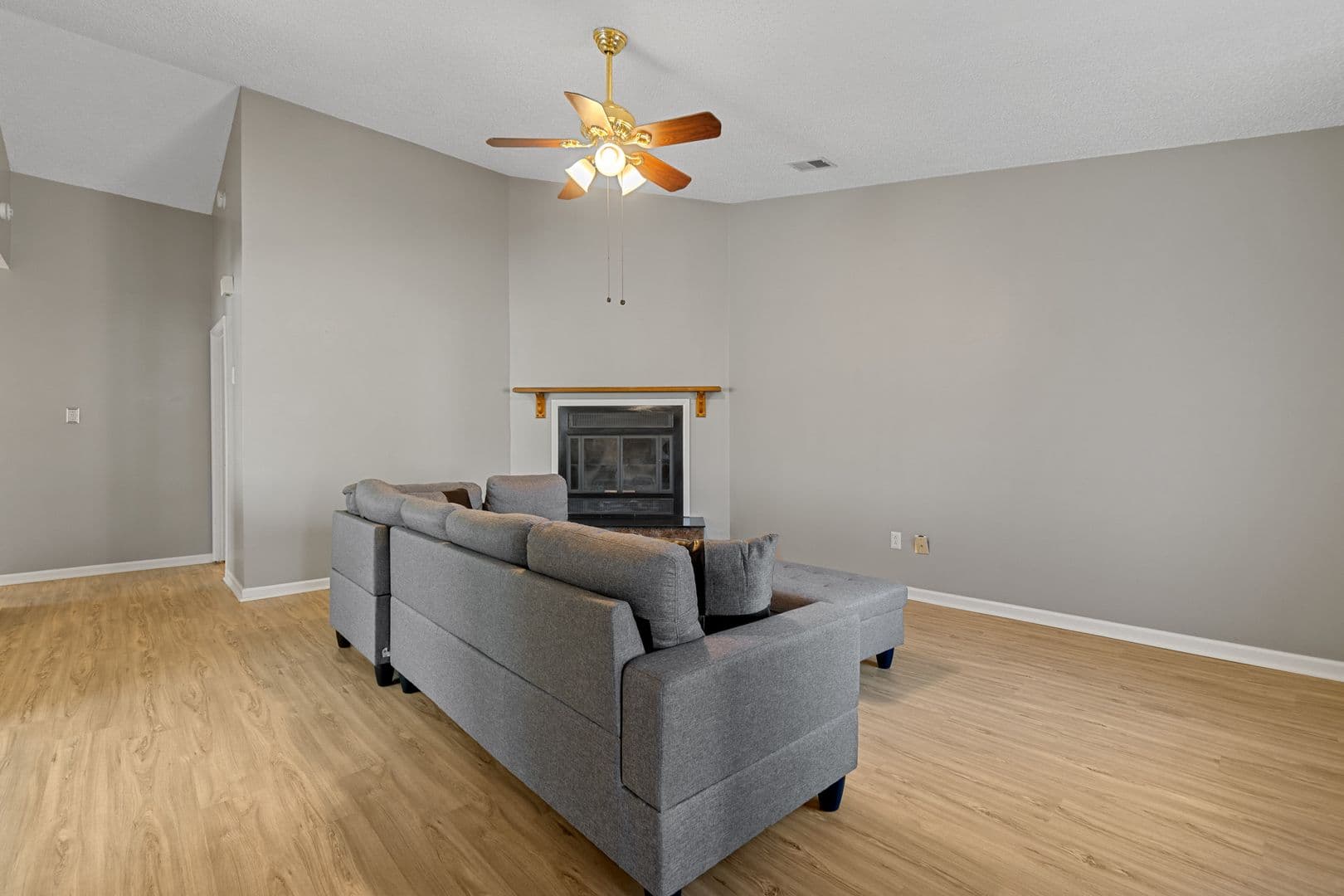 Virginia Beach House: 4421 Smokey Lake Drive
