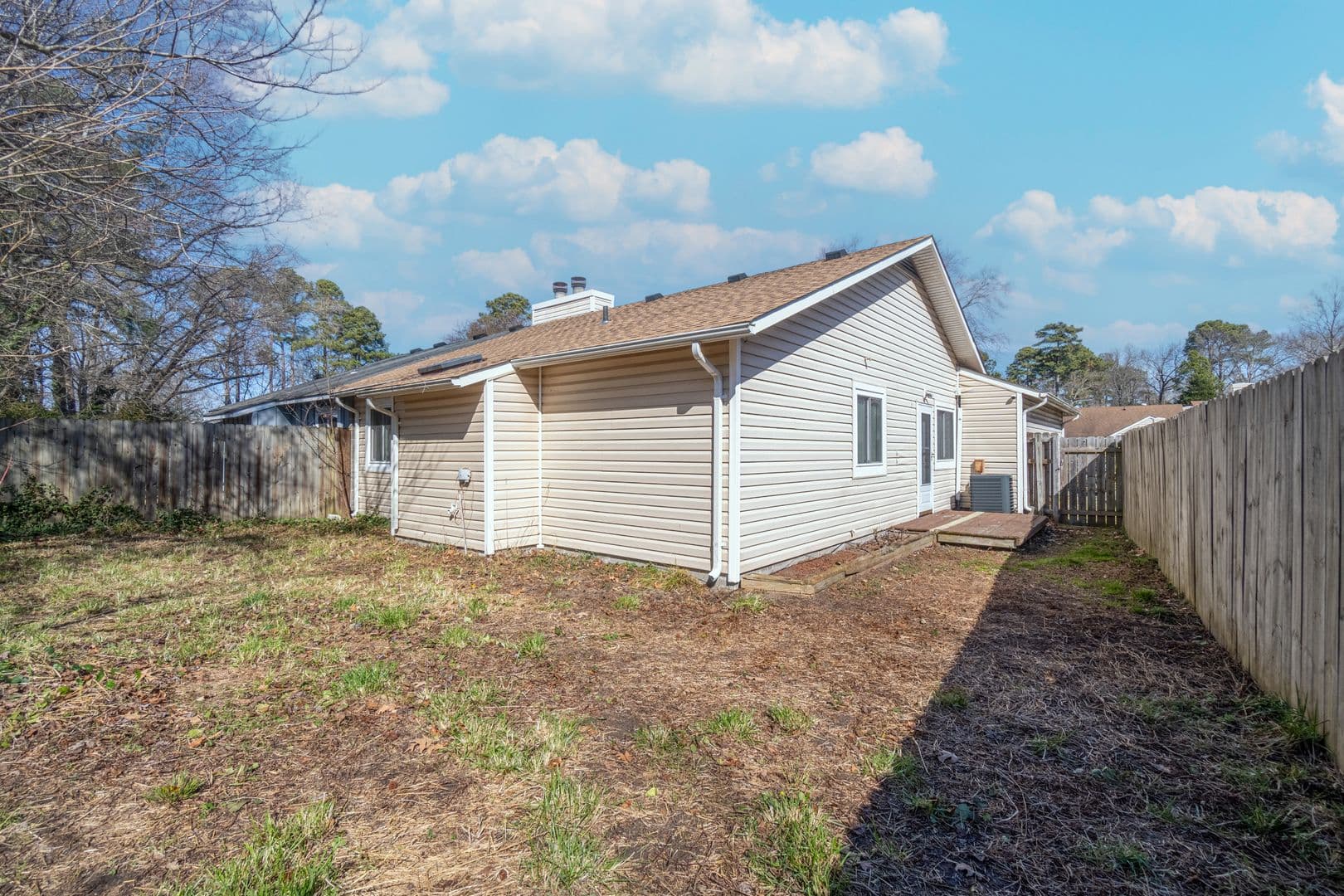 Virginia Beach House: 4421 Smokey Lake Drive