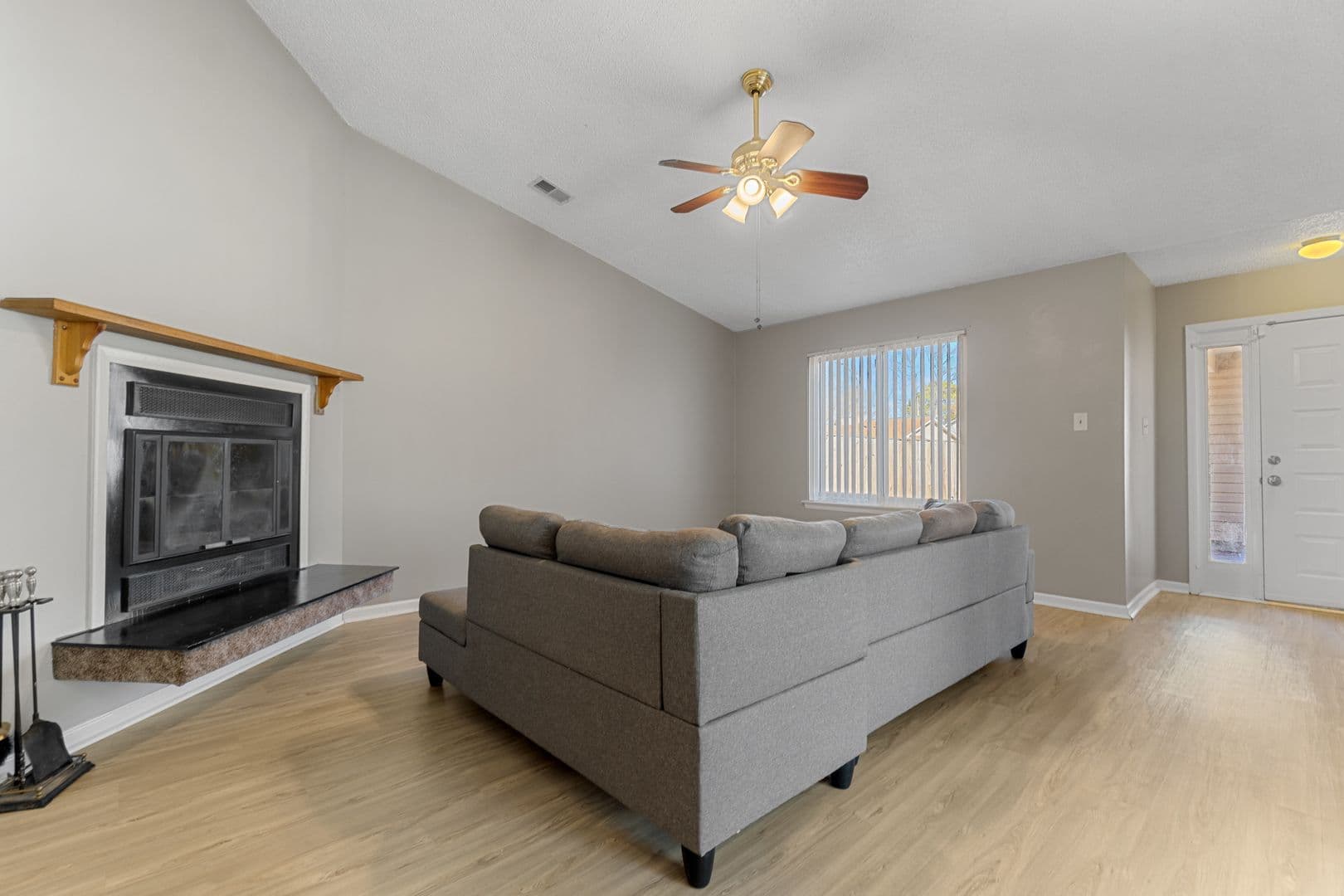 Virginia Beach House: 4421 Smokey Lake Drive