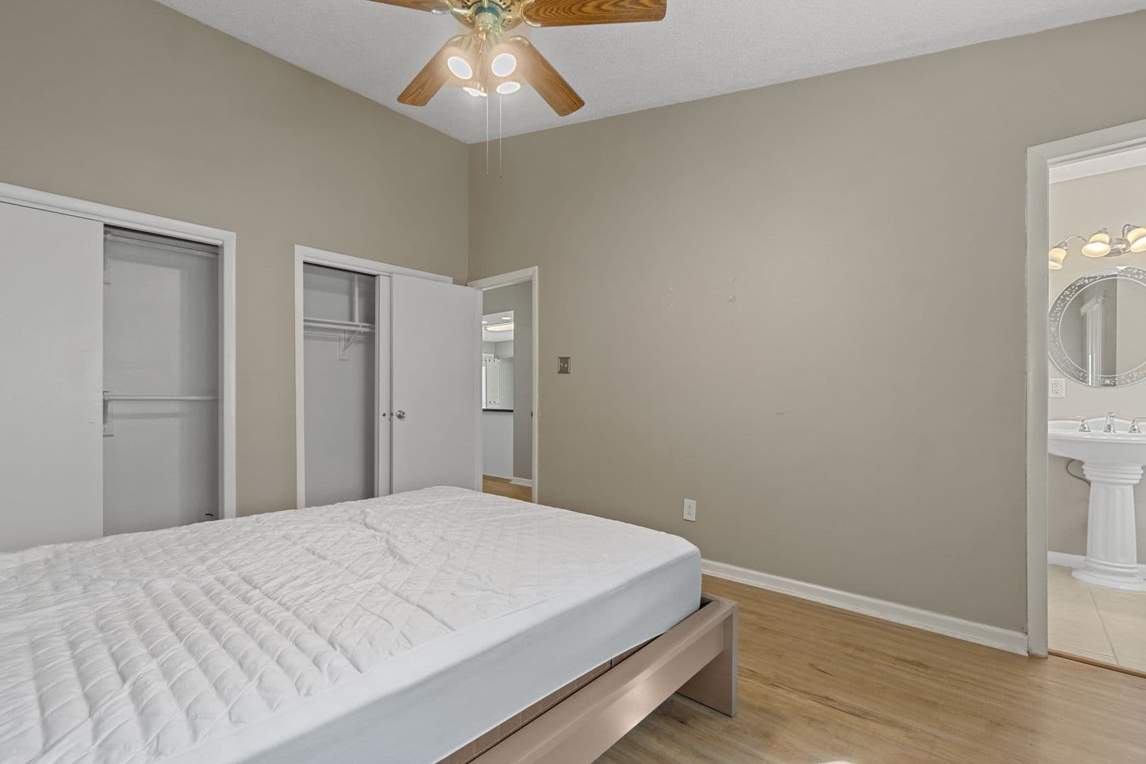 Virginia Beach House: 4421 Smokey Lake Drive