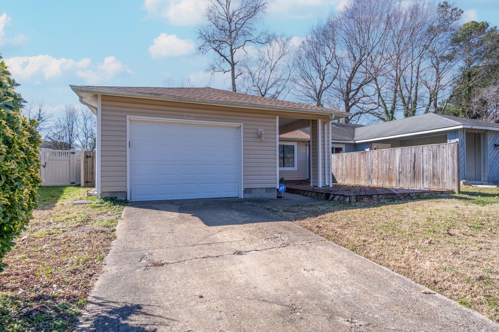 Virginia Beach House: 4421 Smokey Lake Drive