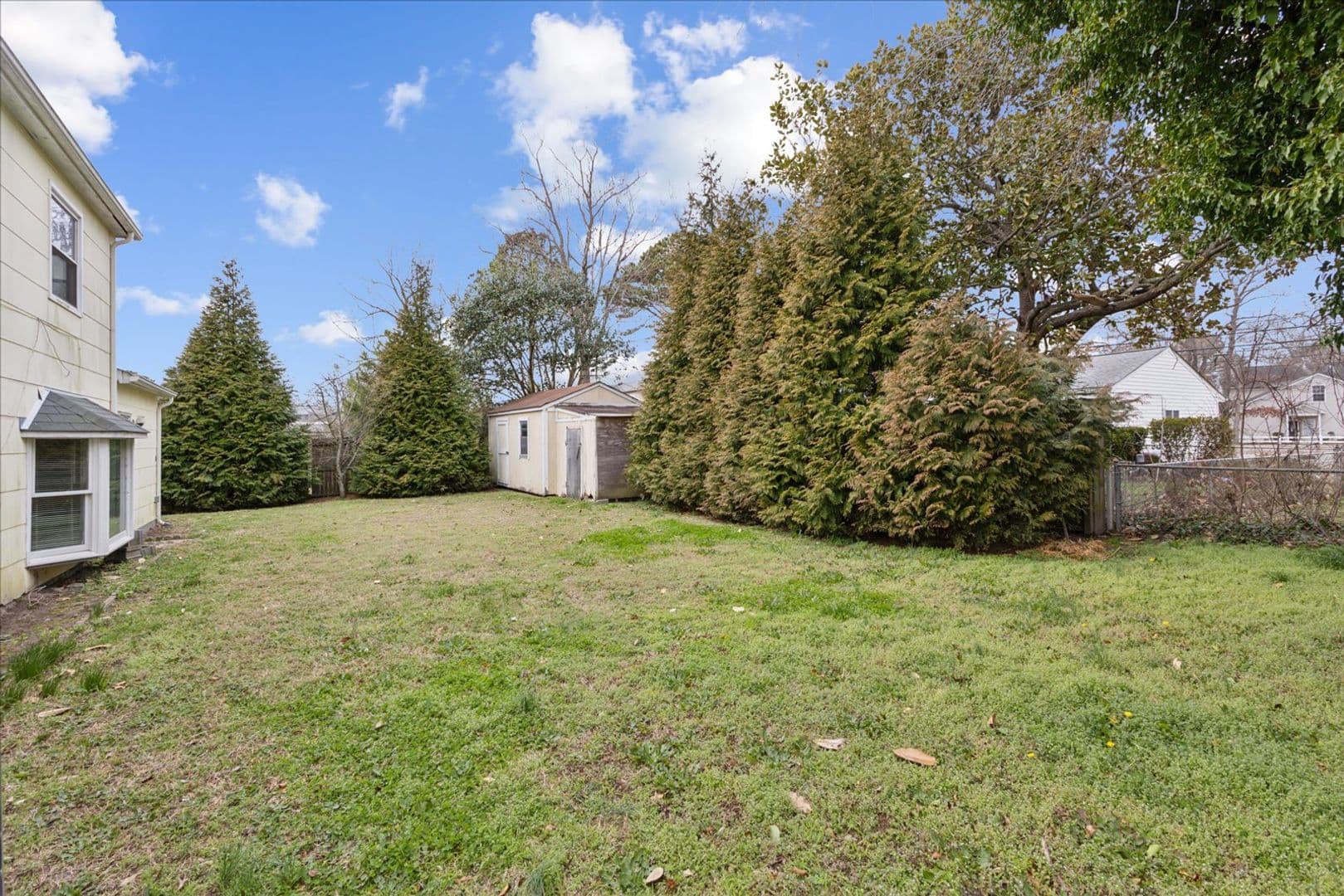Virginia Beach House: 549 Longfellow Avenue