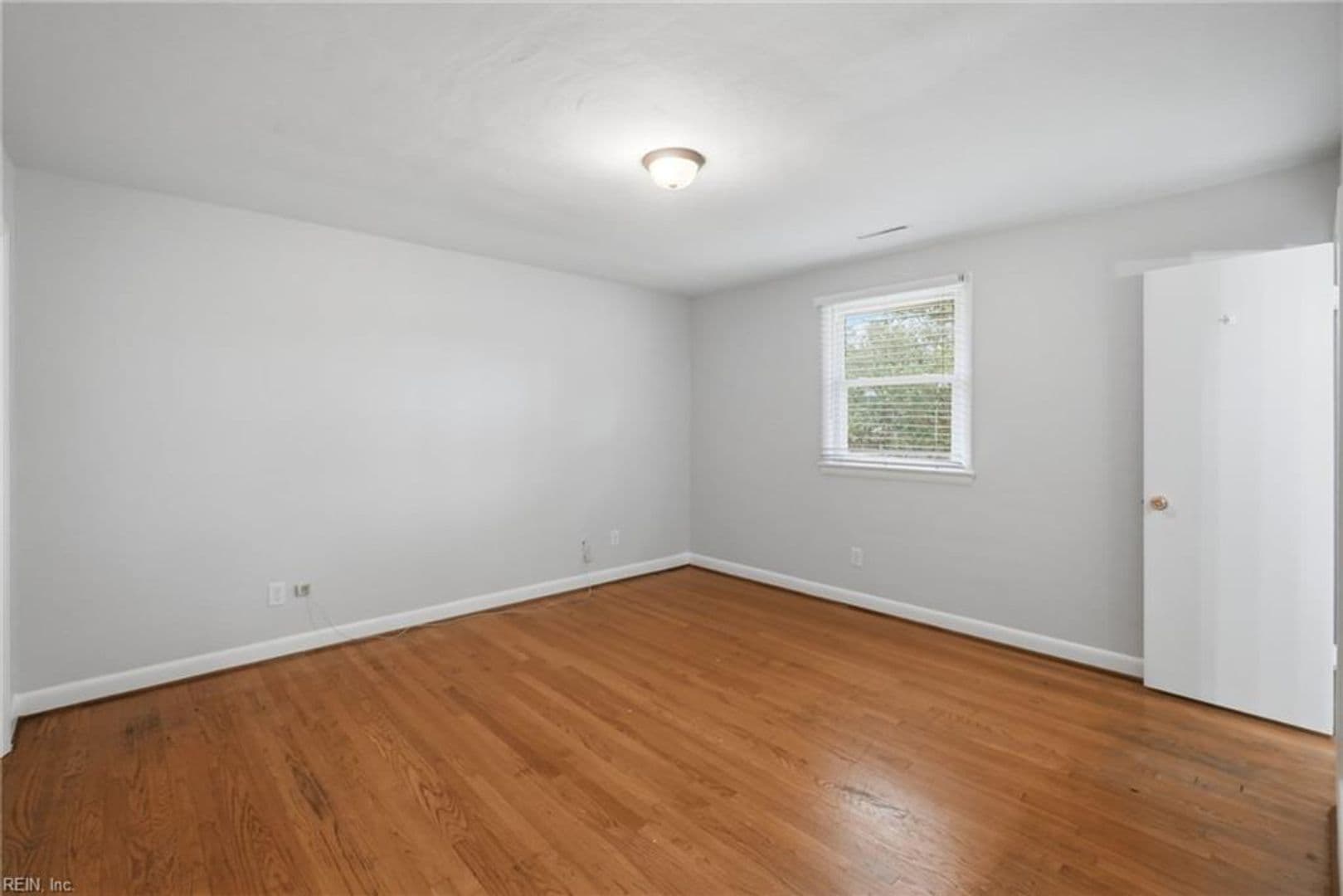Virginia Beach House: 1912 Frizzell Drive