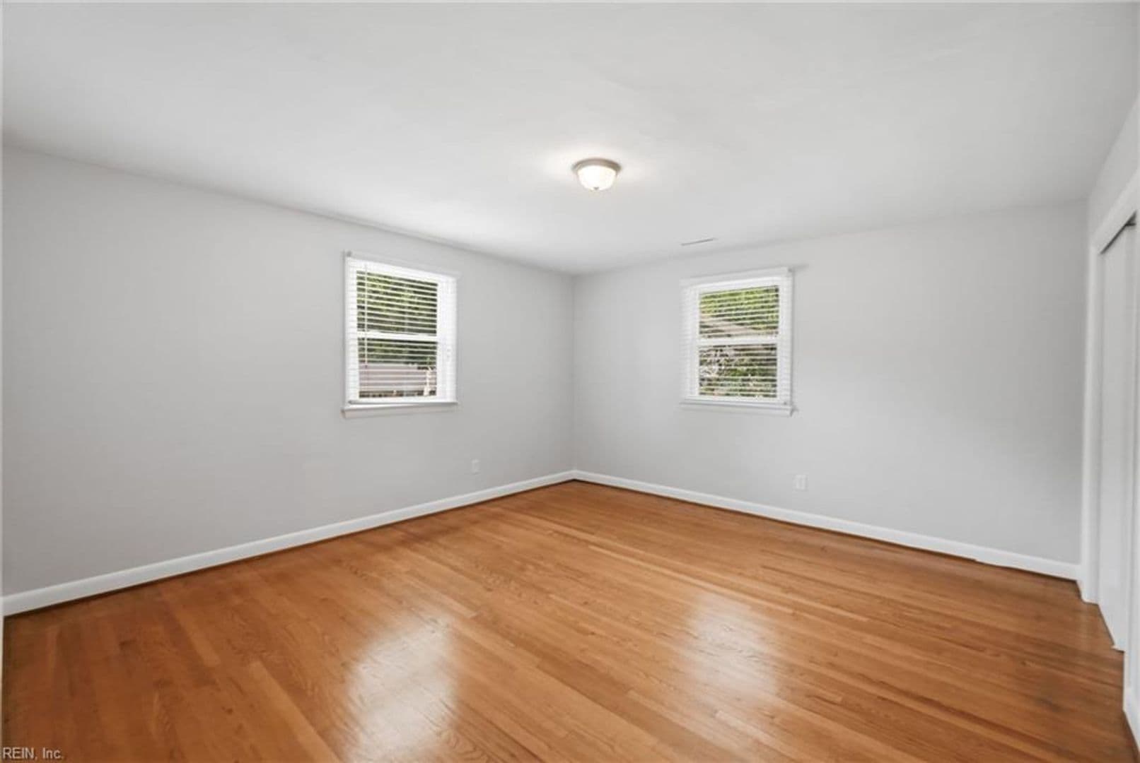 Virginia Beach House: 1912 Frizzell Drive