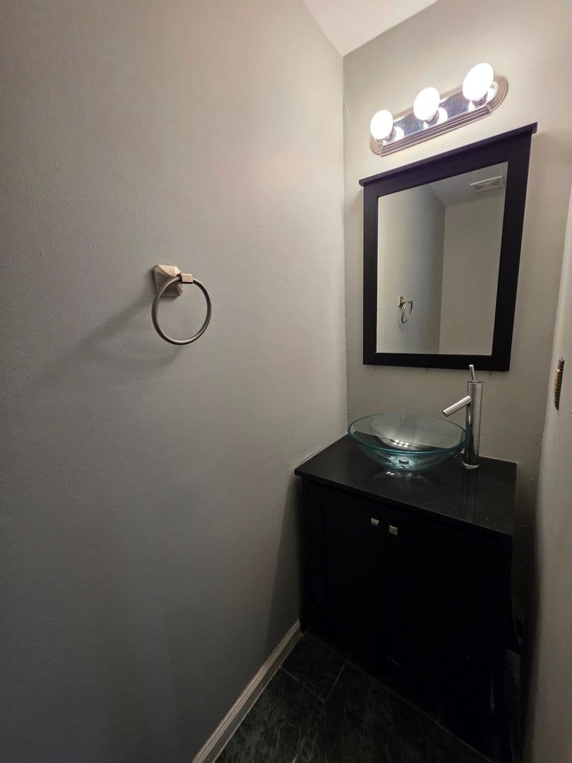 Virginia Beach Condo: 814 Gable Way