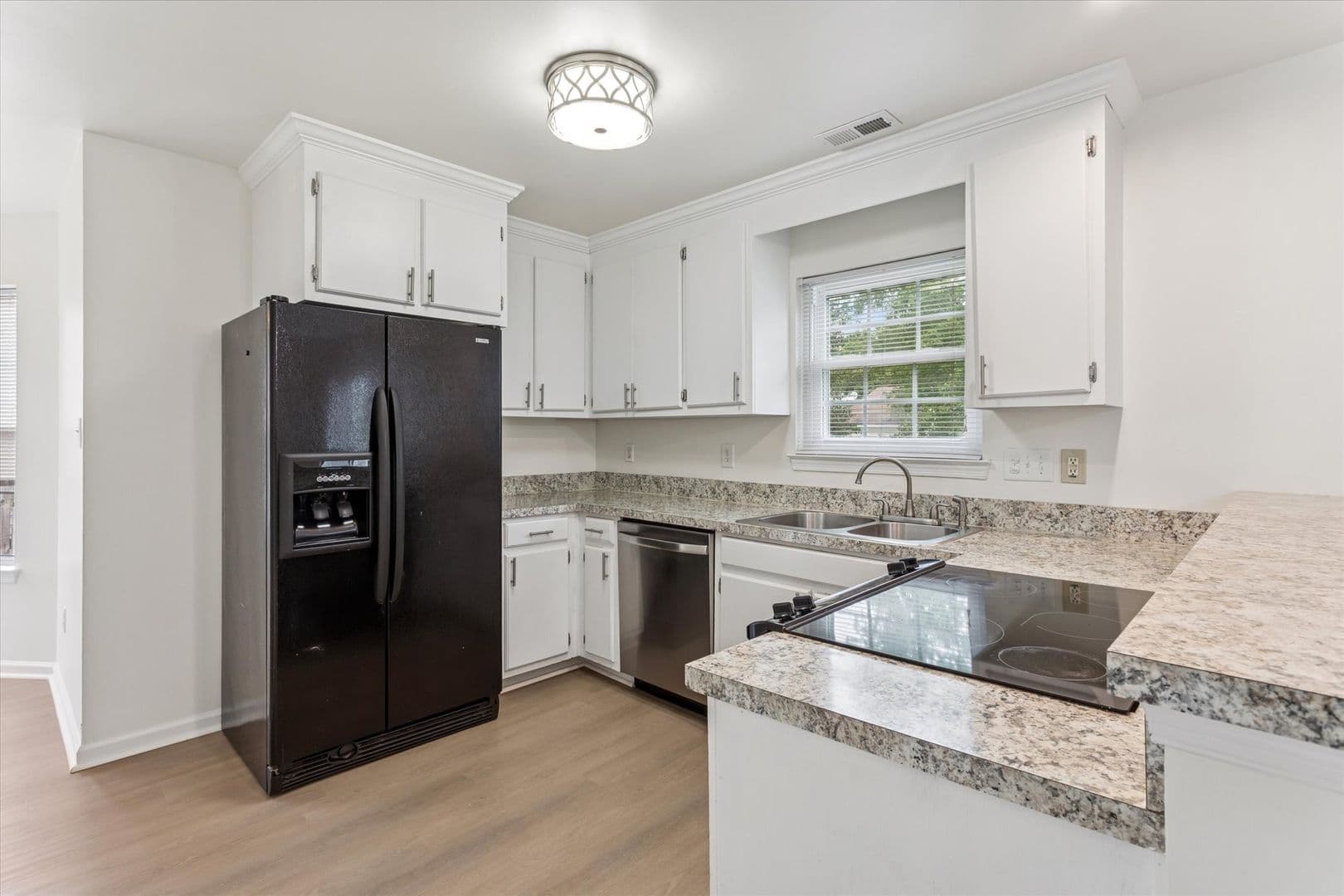 Newport News House: 724 Galleon Drive