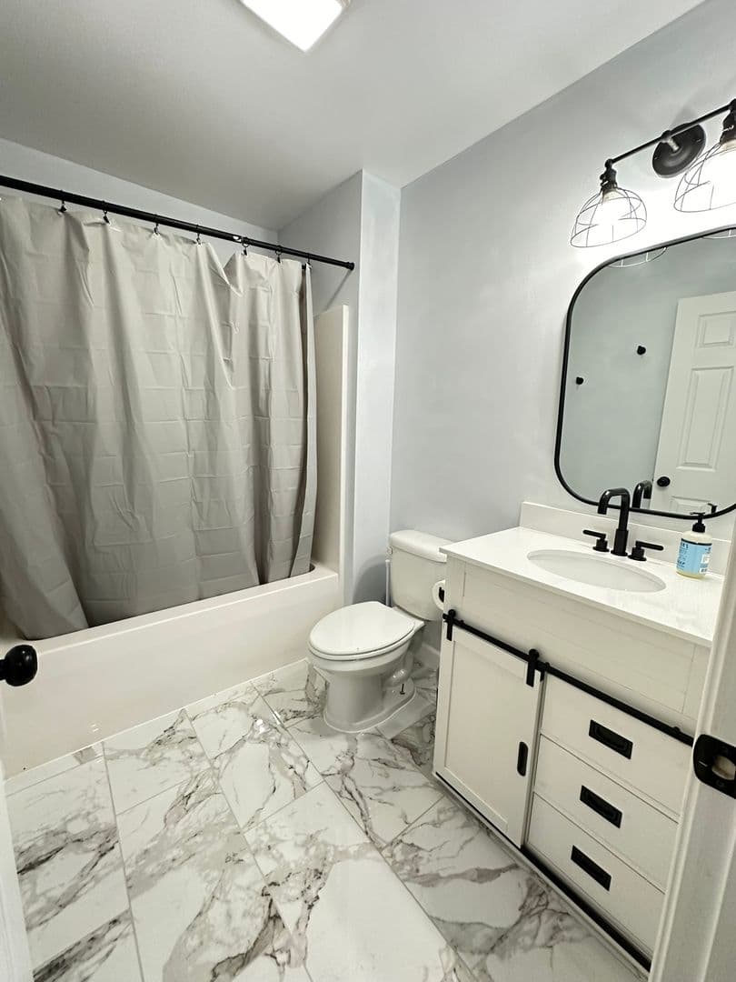 West Point House: 34067 King William Road